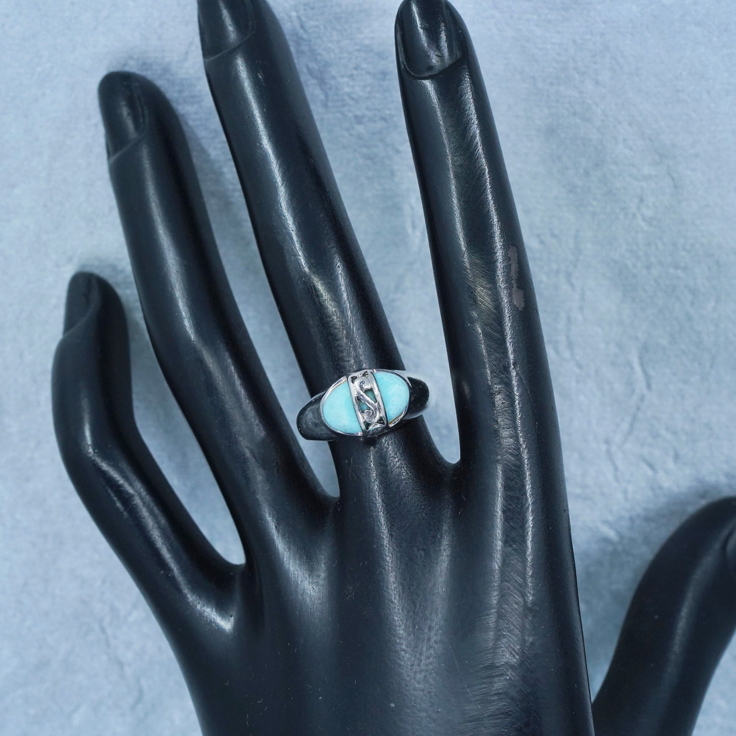 Size 7, southwestern Sterling 925 silver handmade ring with turquoise