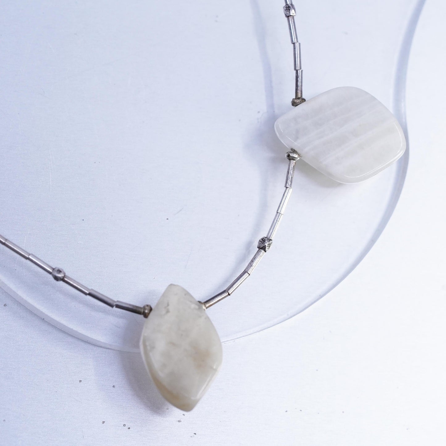 17", vintage southwestern Sterling liquid Silver 925 necklace with agate