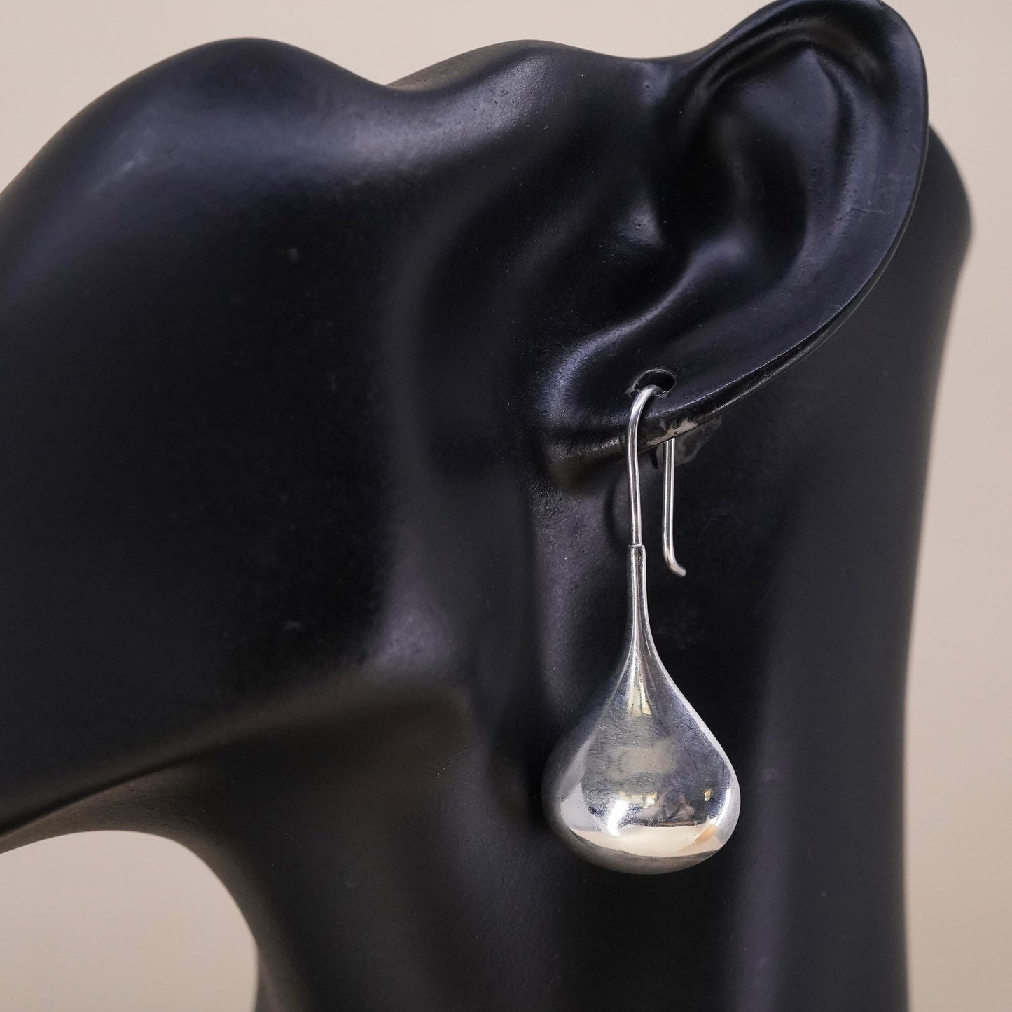 vintage modernist sterling silver 925 handmade single teardrop earring