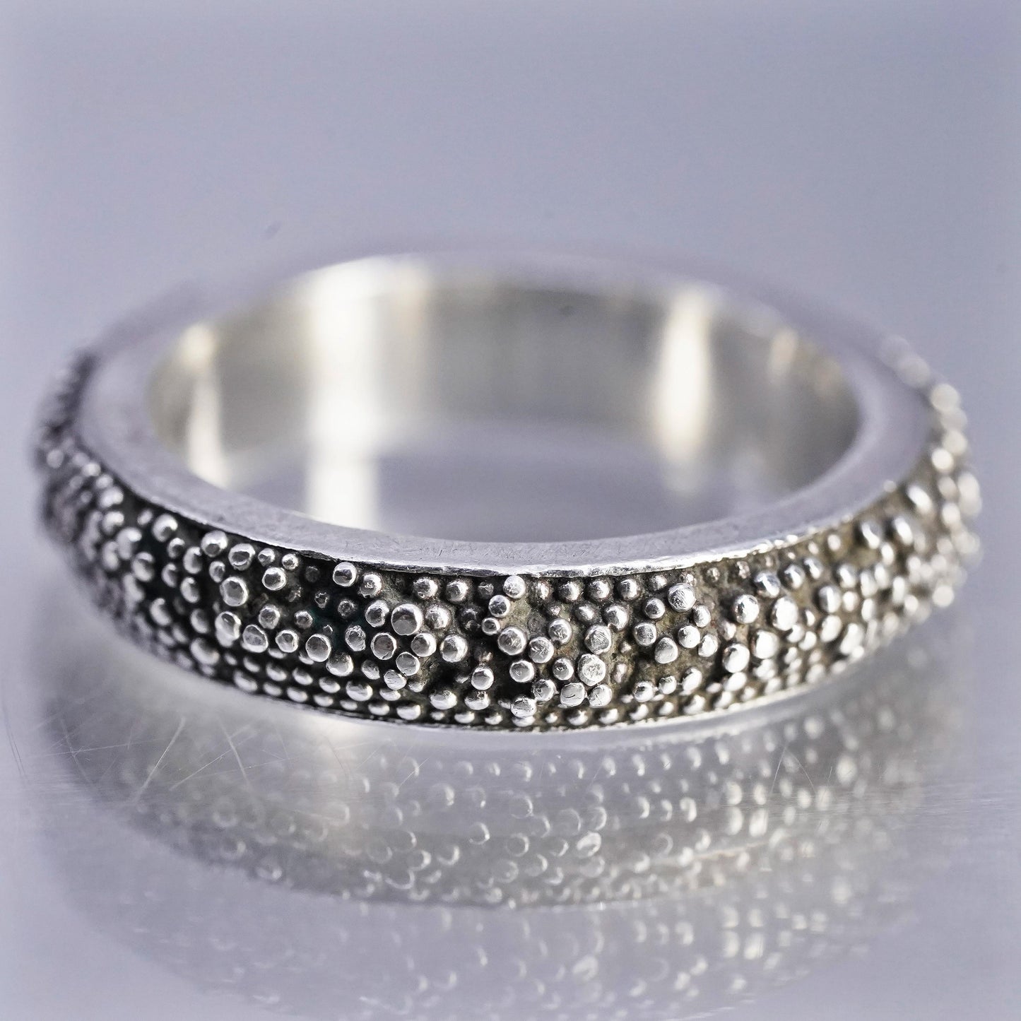 Size 7, vintage southwestern Sterling 925 silver ring, beaded band