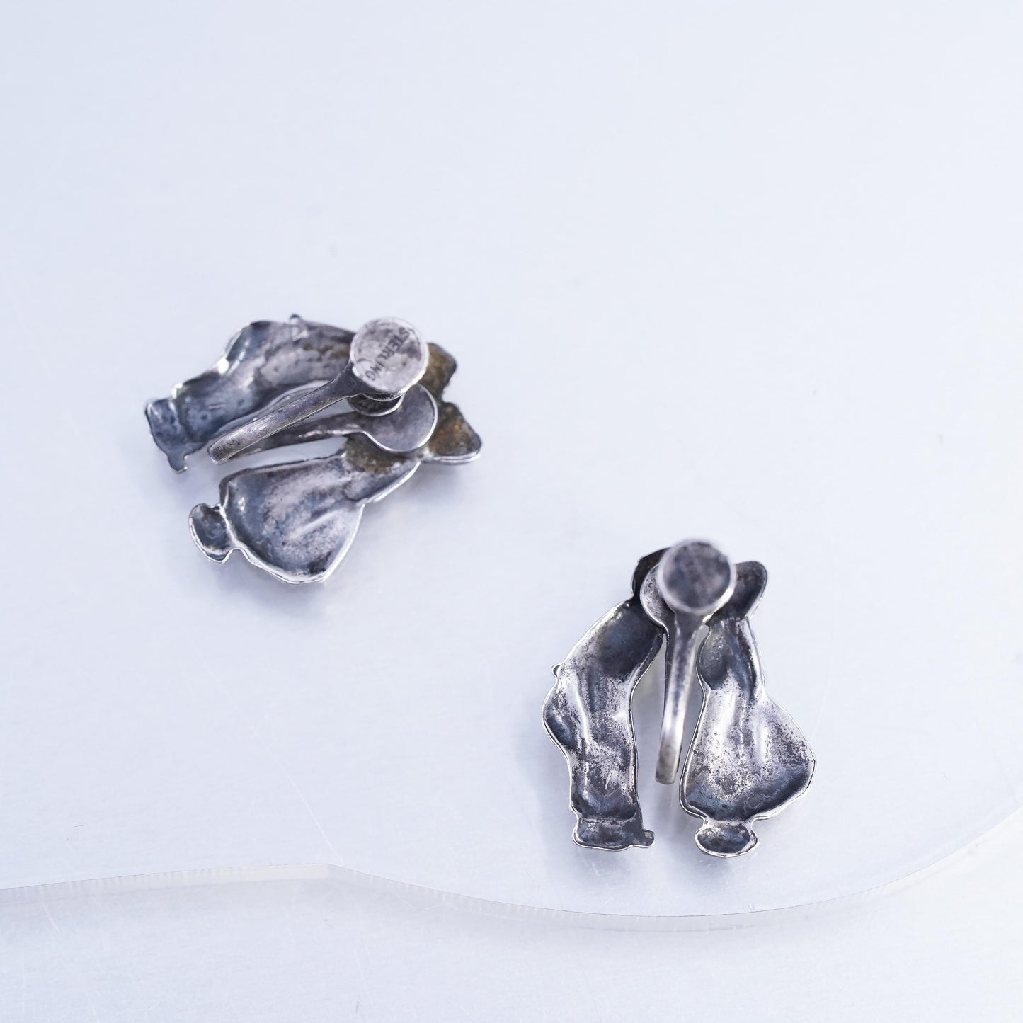 Vintage Sterling 925 silver handmade earrings, screw back kissing couple