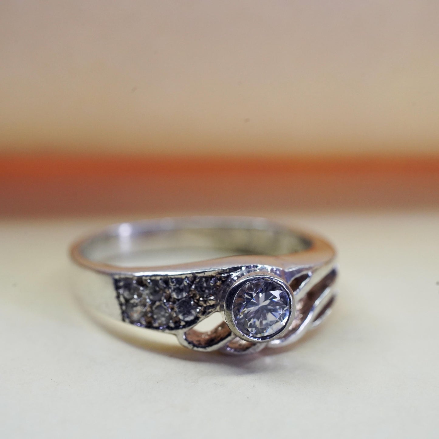 Size 7, Sterling 925 silver ring with round cut CZ and cluster cz