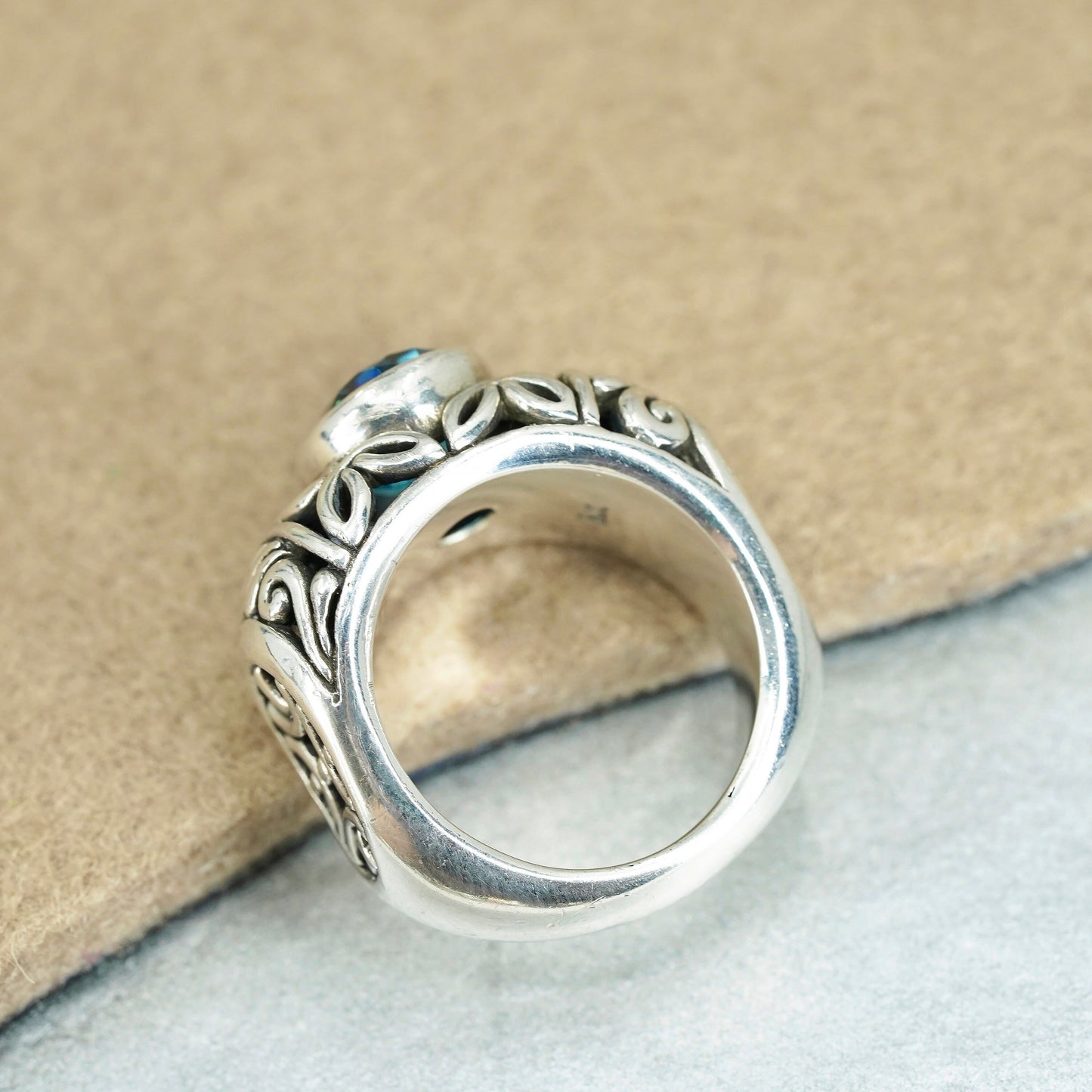 Size 9, vintage Samuel Benham BJC Sterling 925 silver band ring with blue topaz