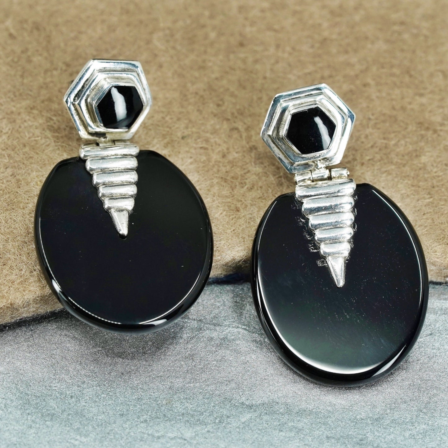 Vintage southwestern Sterling 925 silver handmade oval earrings with black onyx