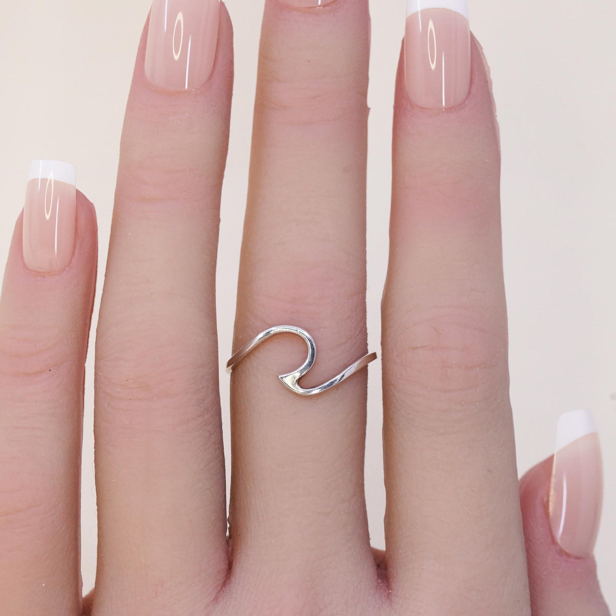 Size 5.5, vintage sterling 925 silver handmade ring, wavy band