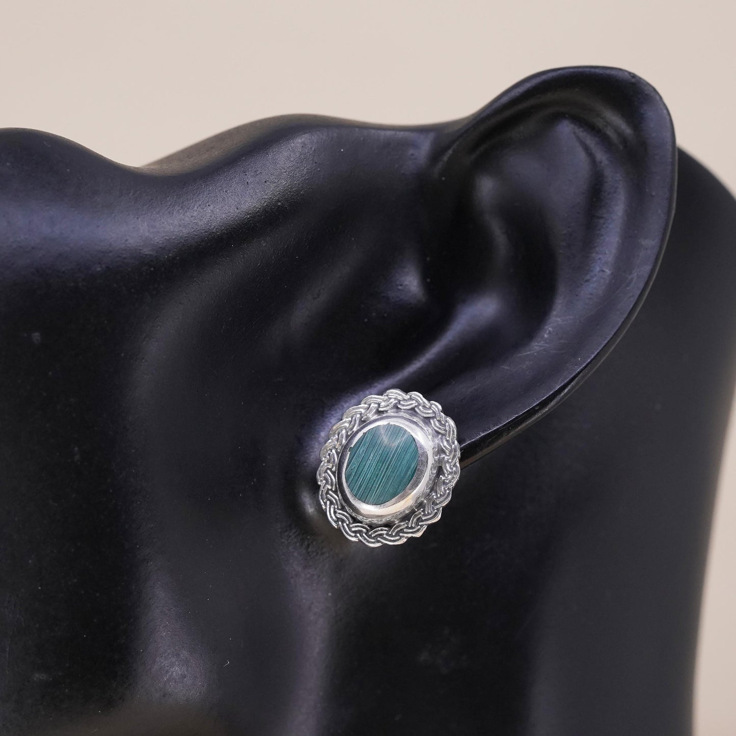 southwestern Mexican Sterling 925 silver stud with malachite, single earring