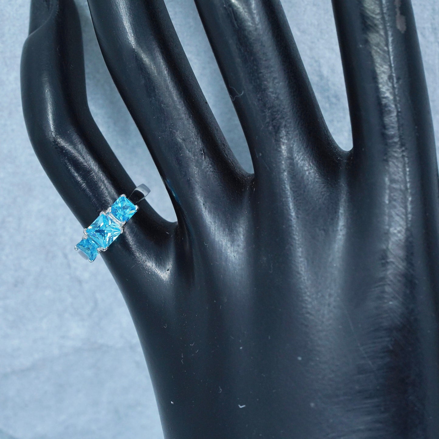 Size 4, vintage Sterling 925 silver handmade ring with blue topaz