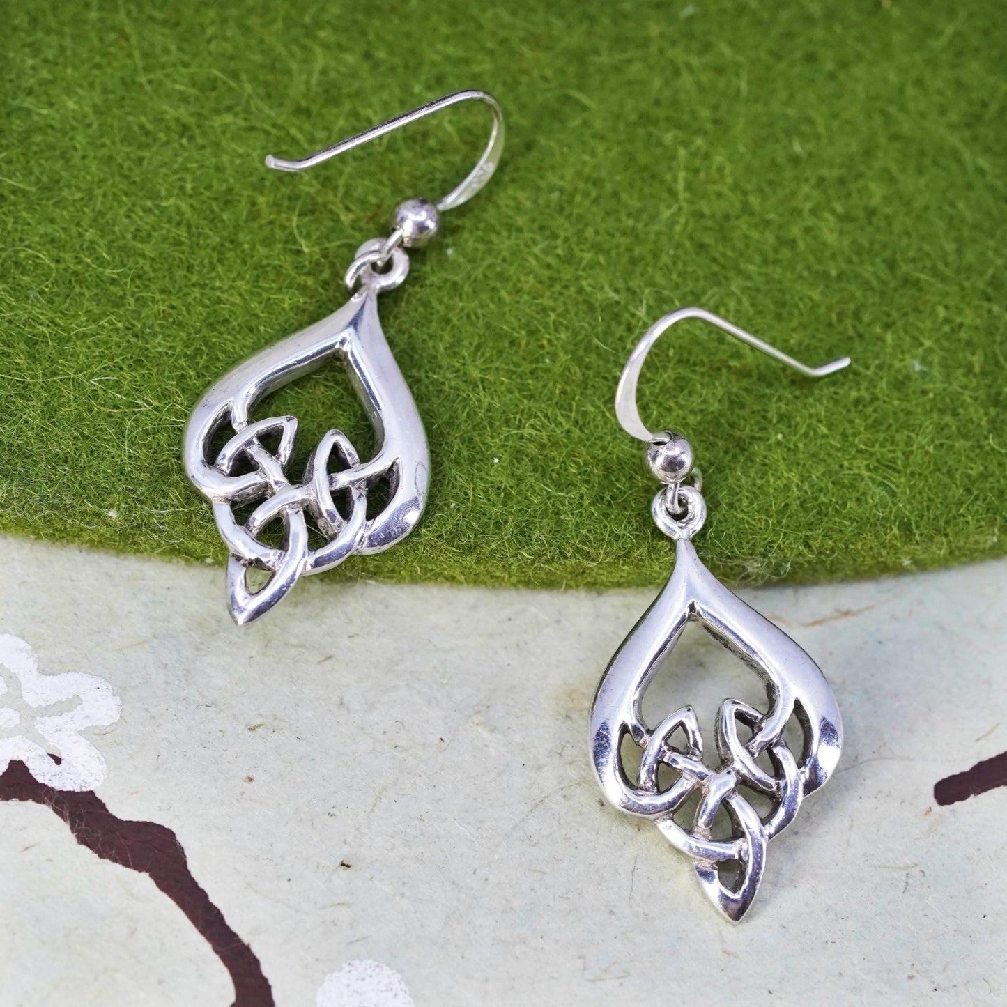 VTG Irish Sterling silver handmade teardrop earrings, 925 Celtic knot dangles