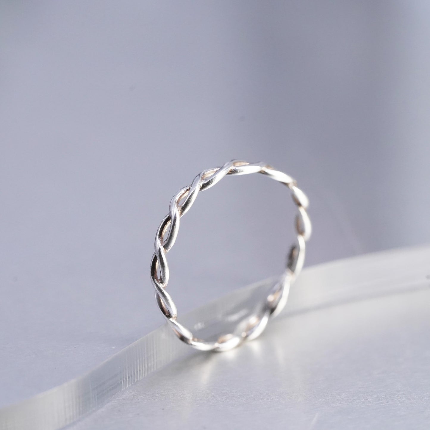 Size 9, VTG southwestern Sterling 925 silver handmade ring, woven braided band