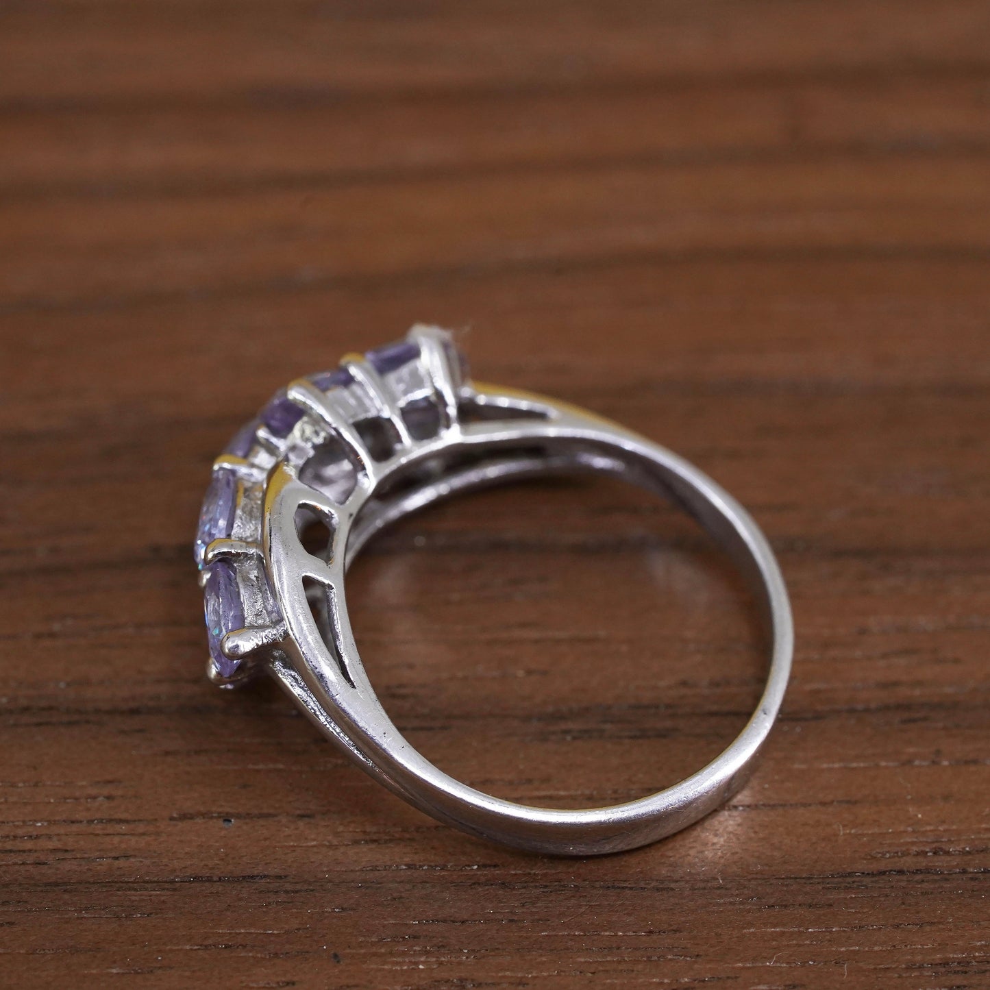 Size 5, vintage Sterling silver handmade ring, 925 band with amethyst