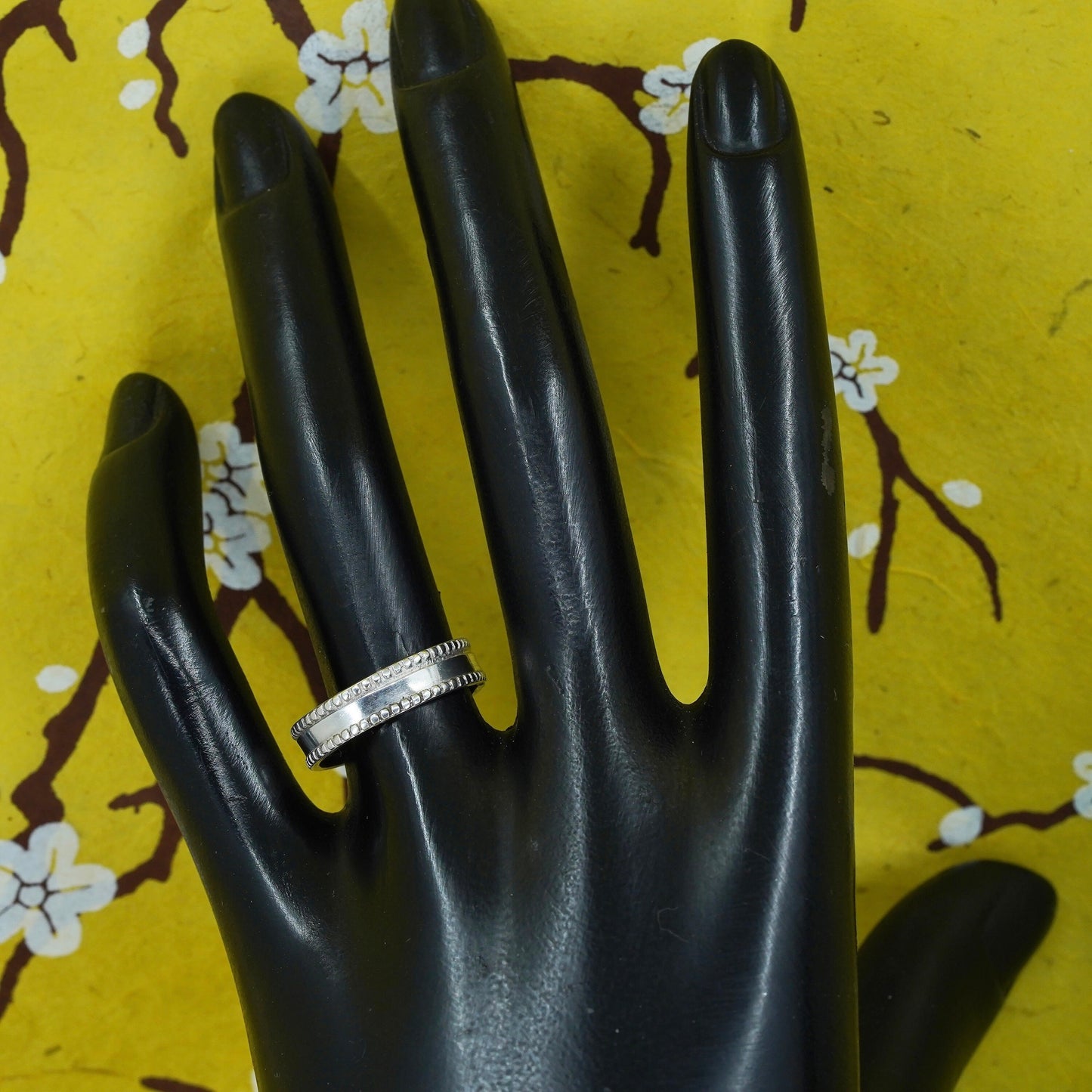 Size 7, vintage Sterling silver handmade ring, 925 beaded band, silver tested