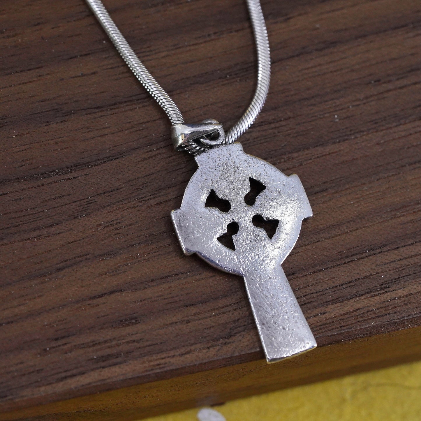 20”, Vintage Sterling silver pendant, 925 irish Celtic cross with snake chain