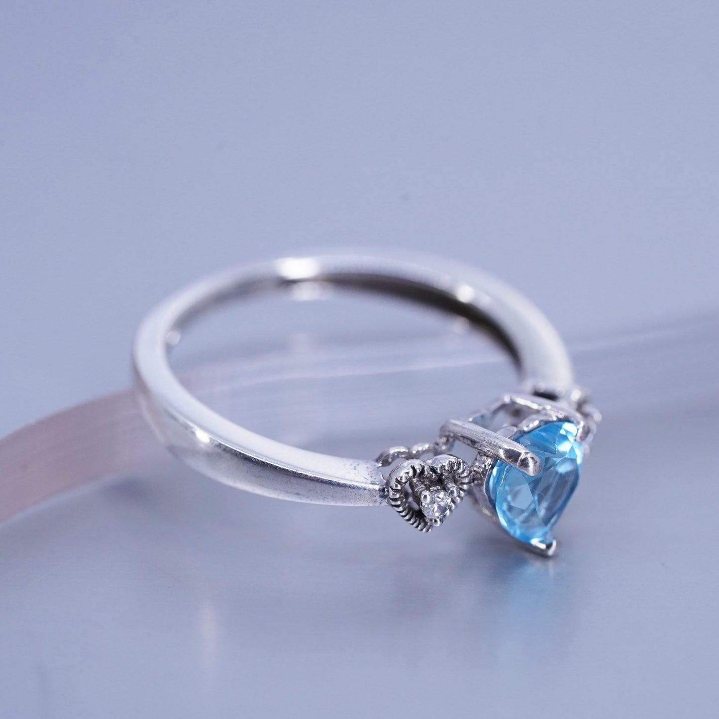 size 7, vintage Sterling Silver 925 Ring engagement TOPAZ ring, heart with cz