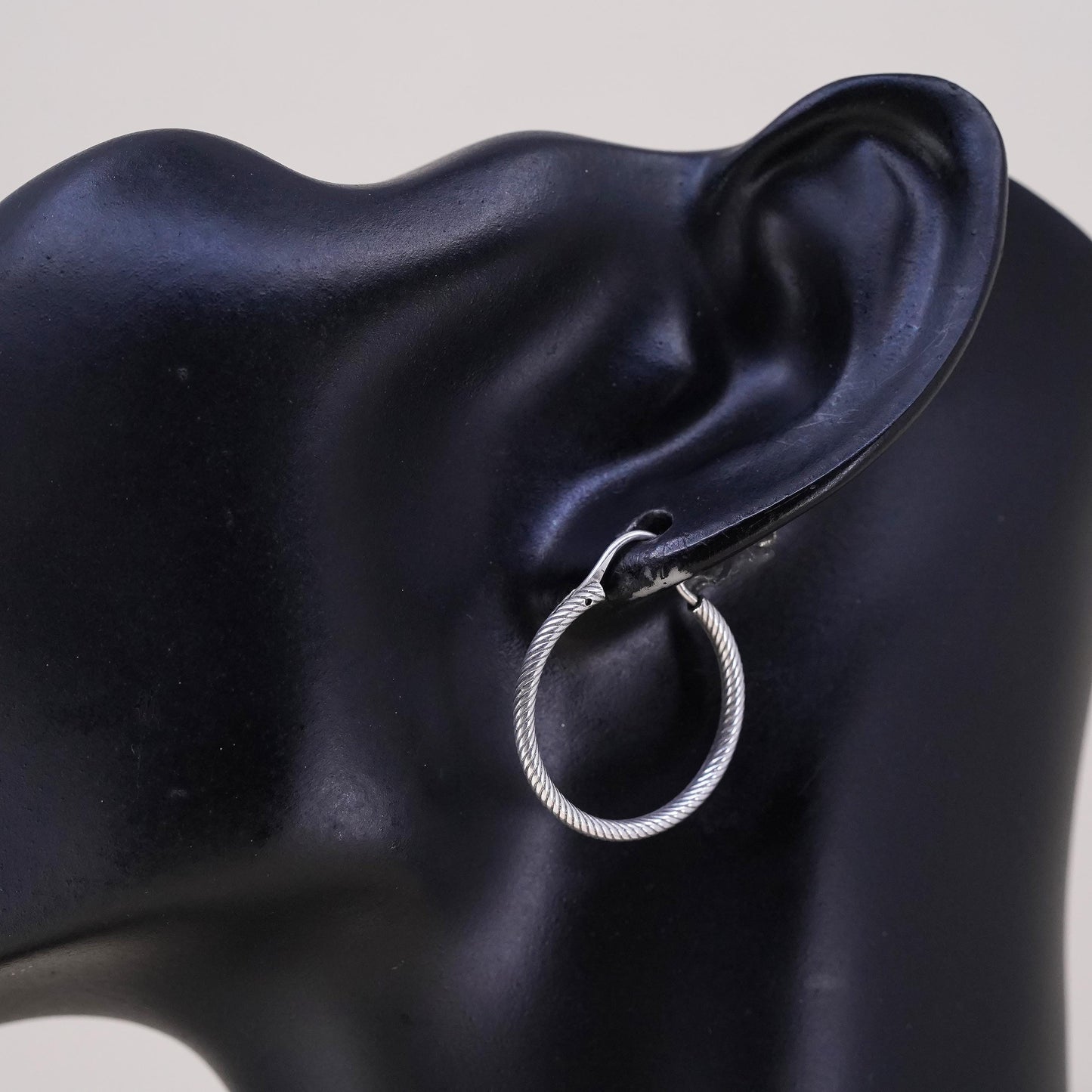 0.75", Vintage sterling silver loop single earring, fashion cable twisted hoop