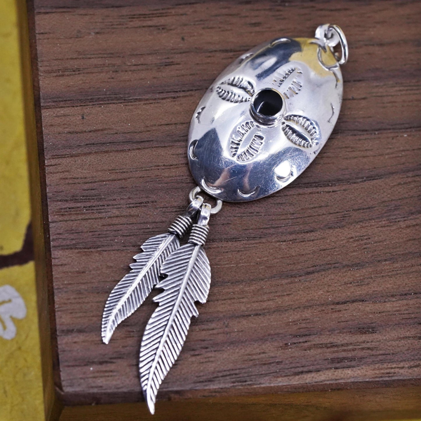 Sterling silver pendant, southwestern style, 2” 925 circle with feather dangle