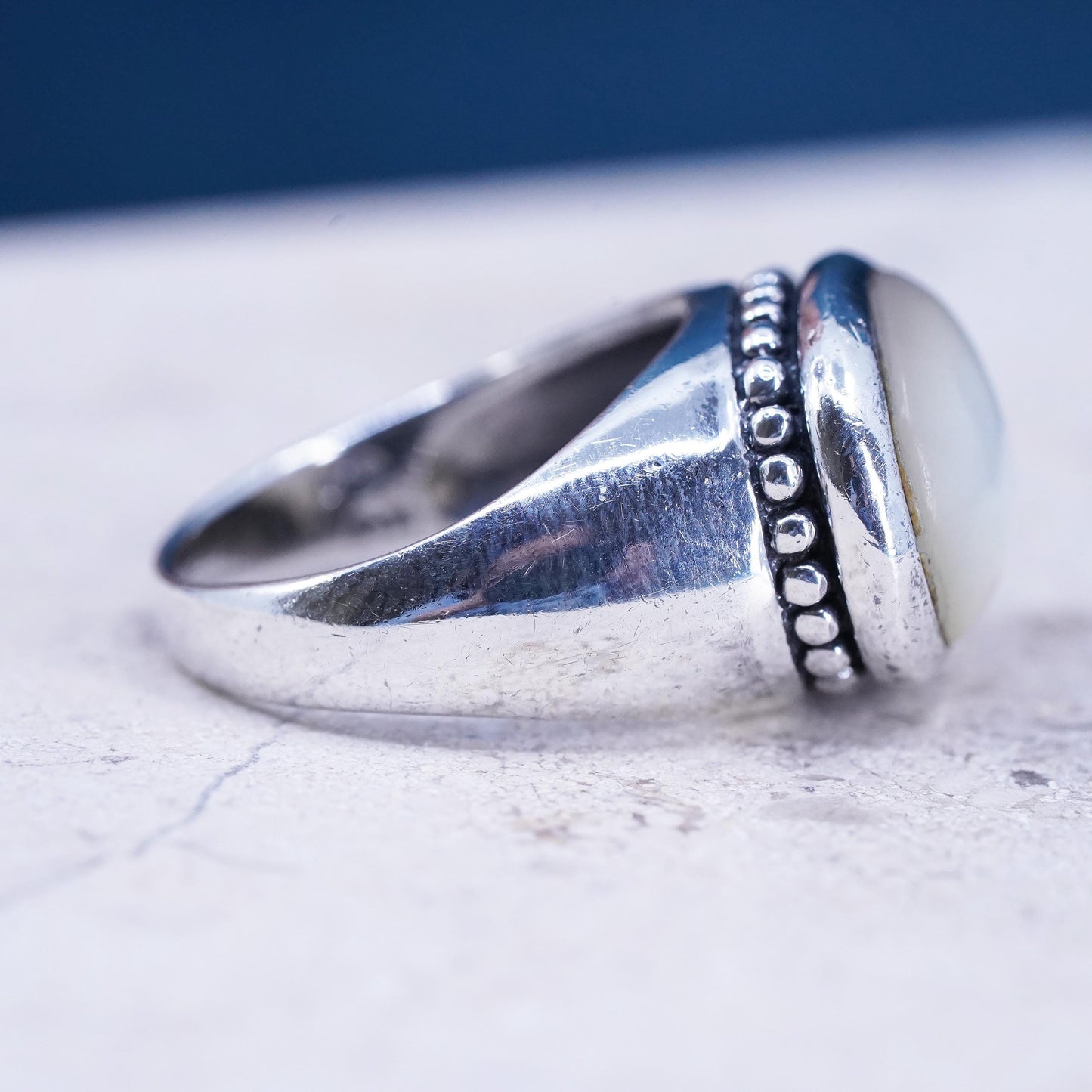Size 8, VTG sterling silver handmade statement ring, 925 band mother of pearl
