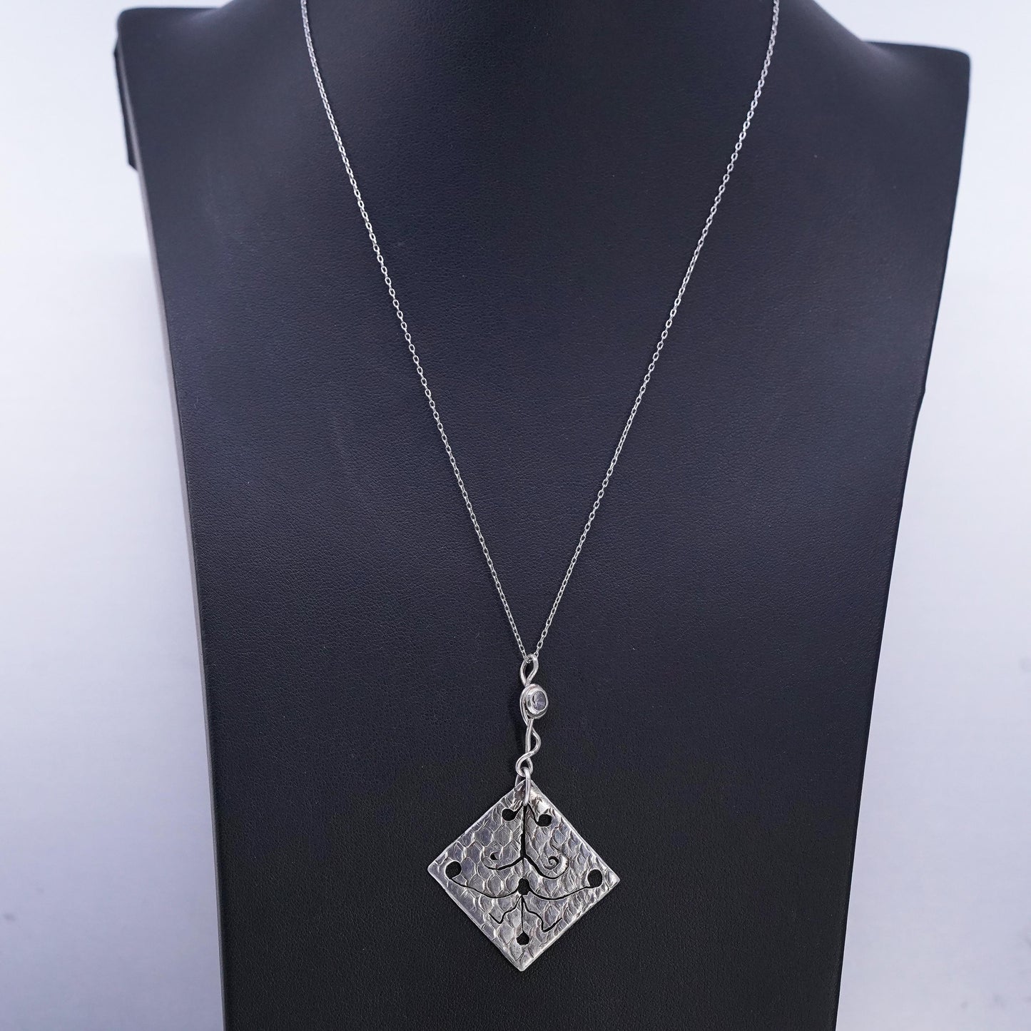 18" 1mm, vintage Sterling 925 silver chain necklace w/ textured cutout pendant