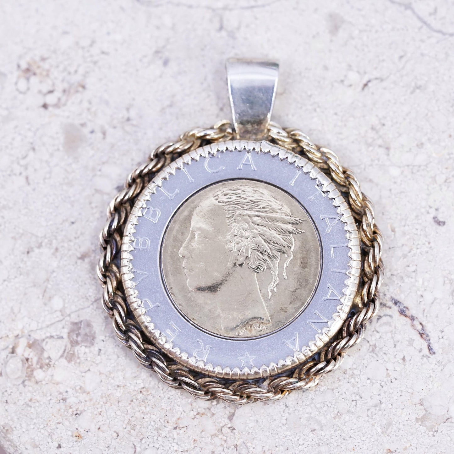 Italian 500 Lire Coin Charm Pendant sterling silver 925 case gold rope chain