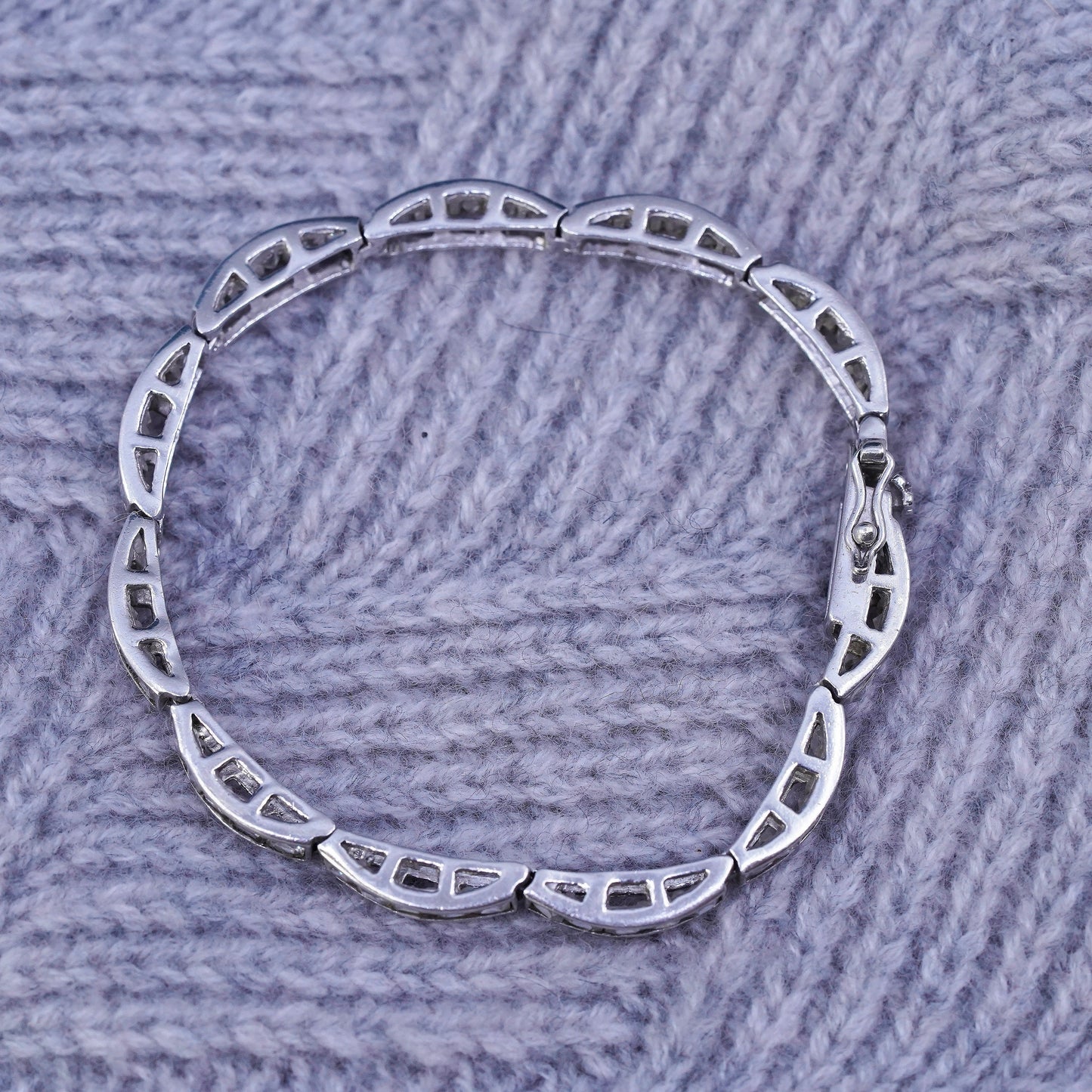 7", vintage Sterling 925 silver tennis bracelet with clear cz