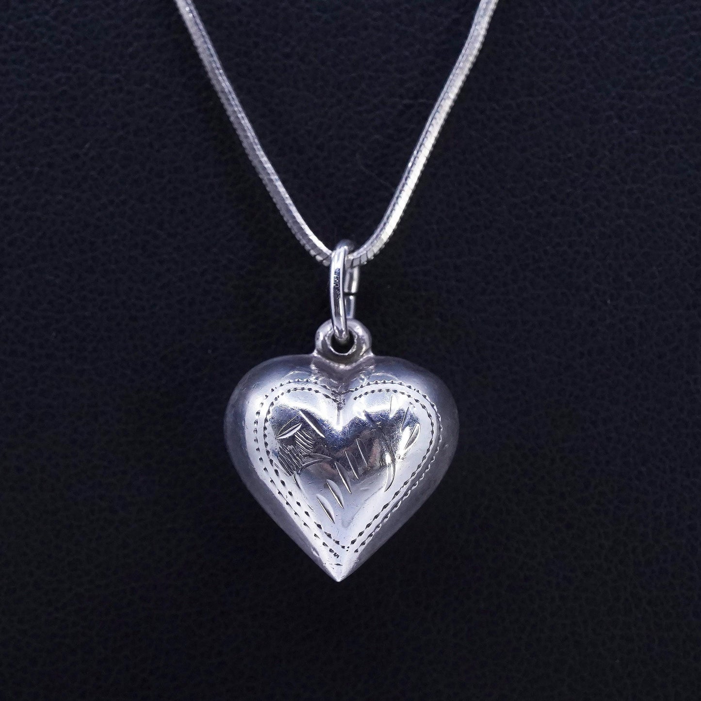 20", vintage Sterling 925 silver snake necklace puffy textured heart pendant