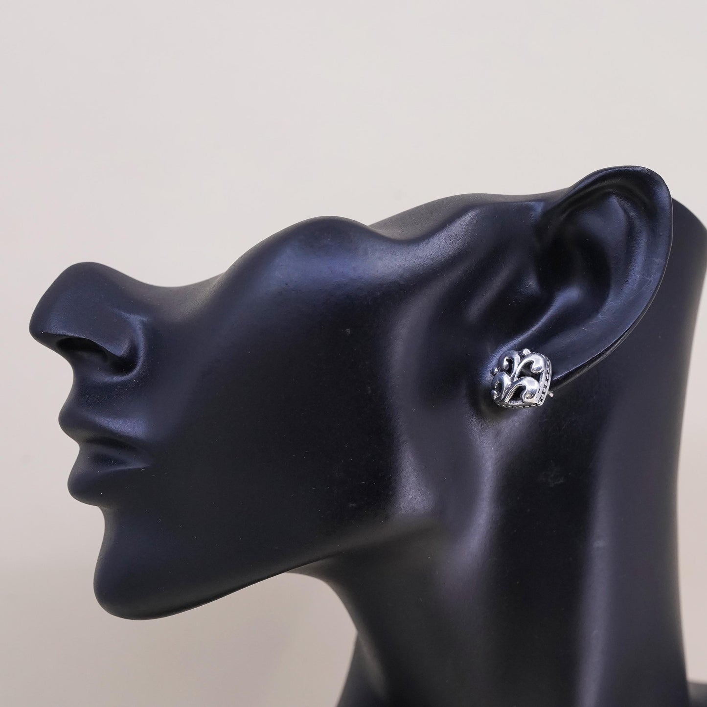 VTG handmade single earring. Sterling 925 silver floral textured square stud