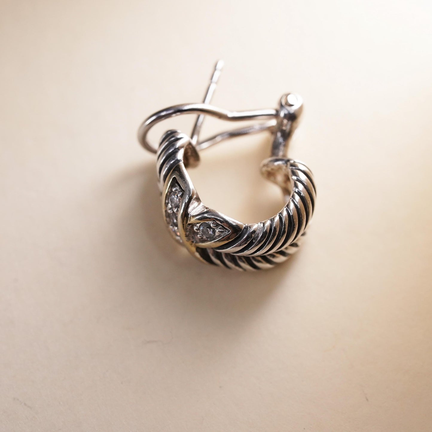 Vintage Sterling 925 silver handmade stud w/ cz, cable textured single earring