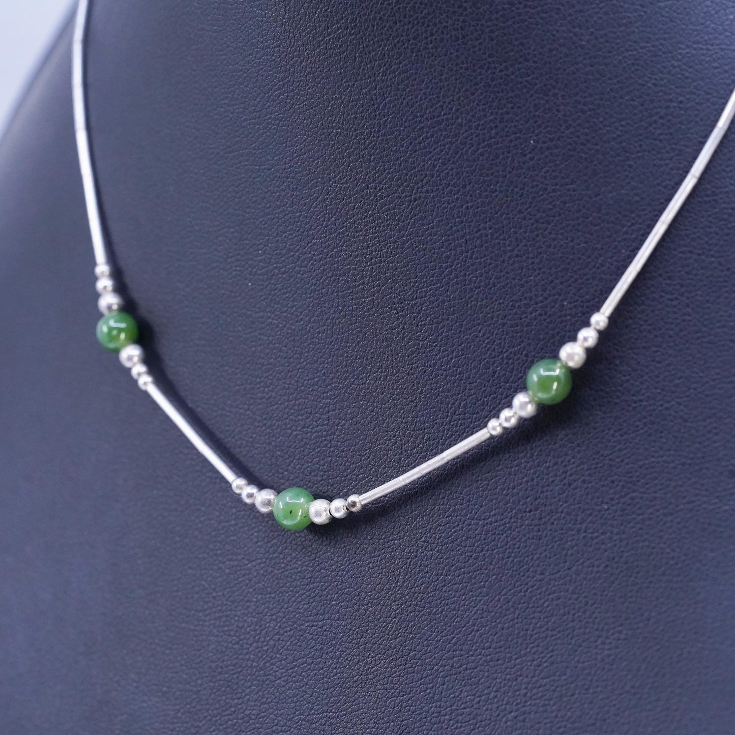 14", Native American Sterling 925 liquid silver handmade necklace jade beads