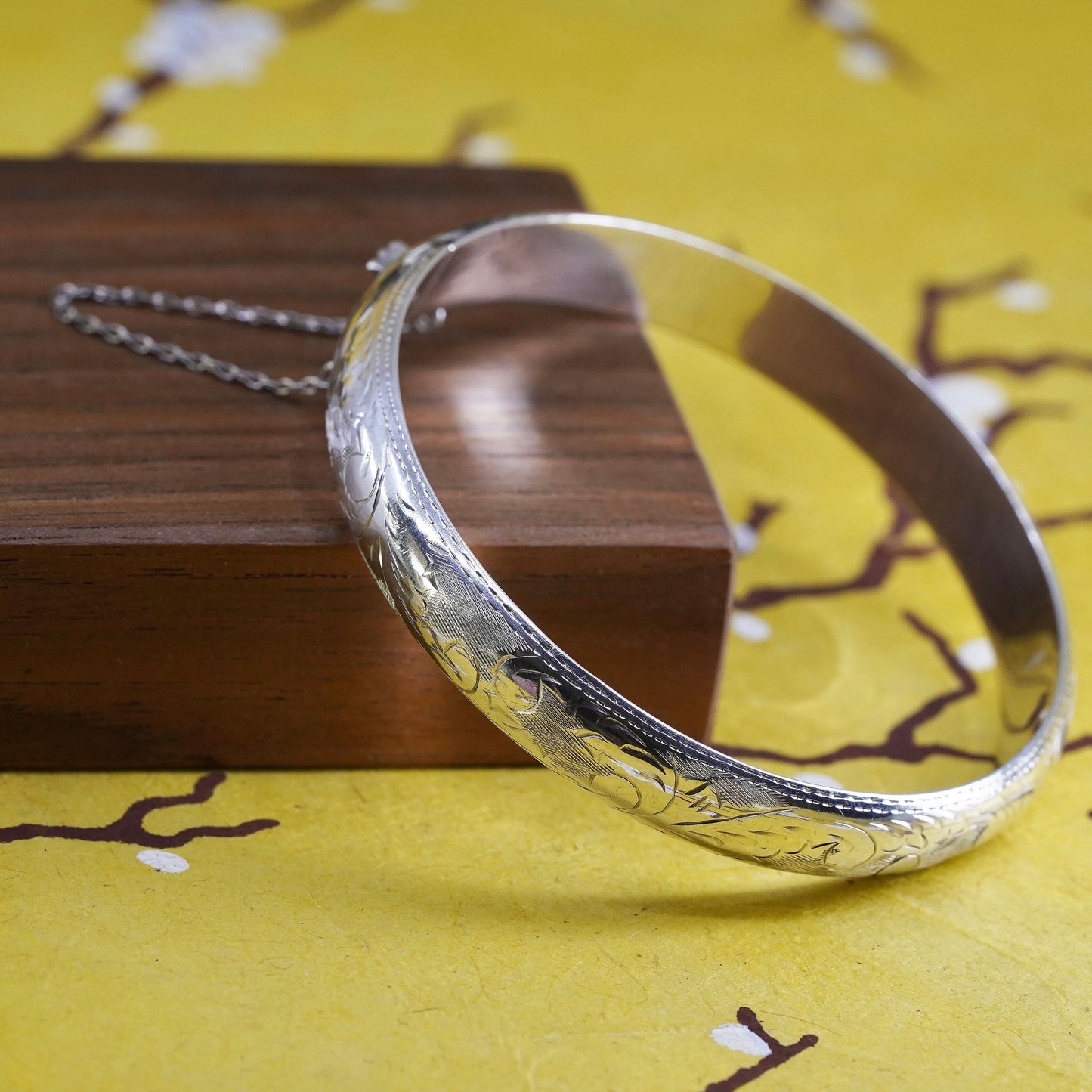 7.5", sterling silver bracelet, textured 925 hinged bangle with security chain