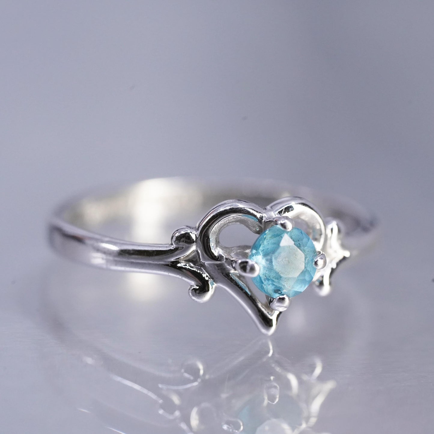 size 6.5, vintage Sterling Silver 925 engagement heart ring with topaz