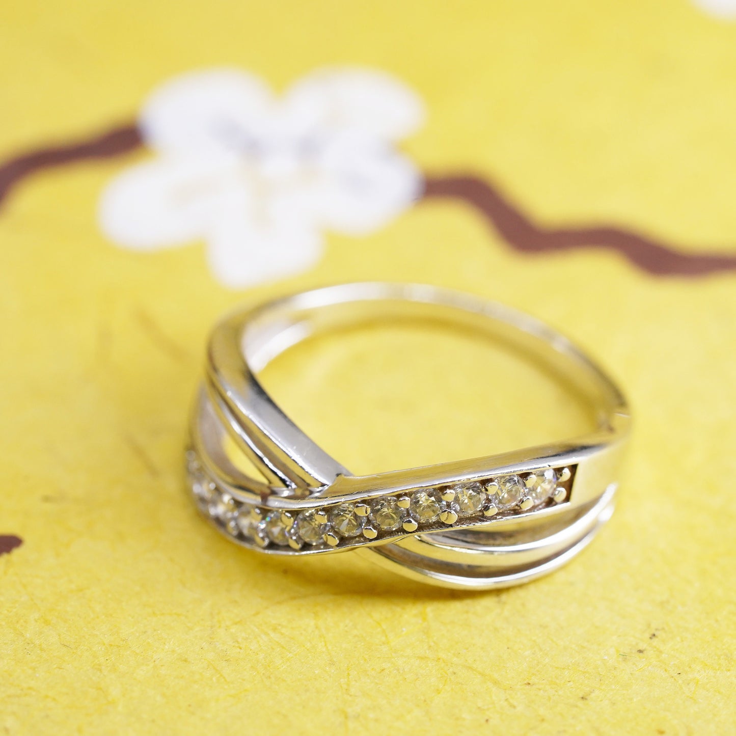Size 7, vintage Sterling silver handmade ring, 925 wavy band with cz