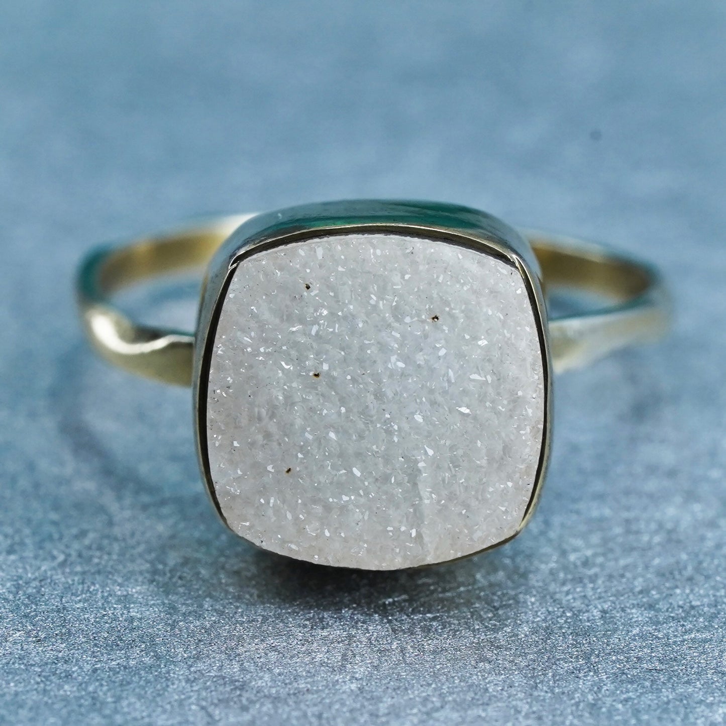 Size 6.5, vintage Sterling 925 silver handmade ring with white druzy glittering