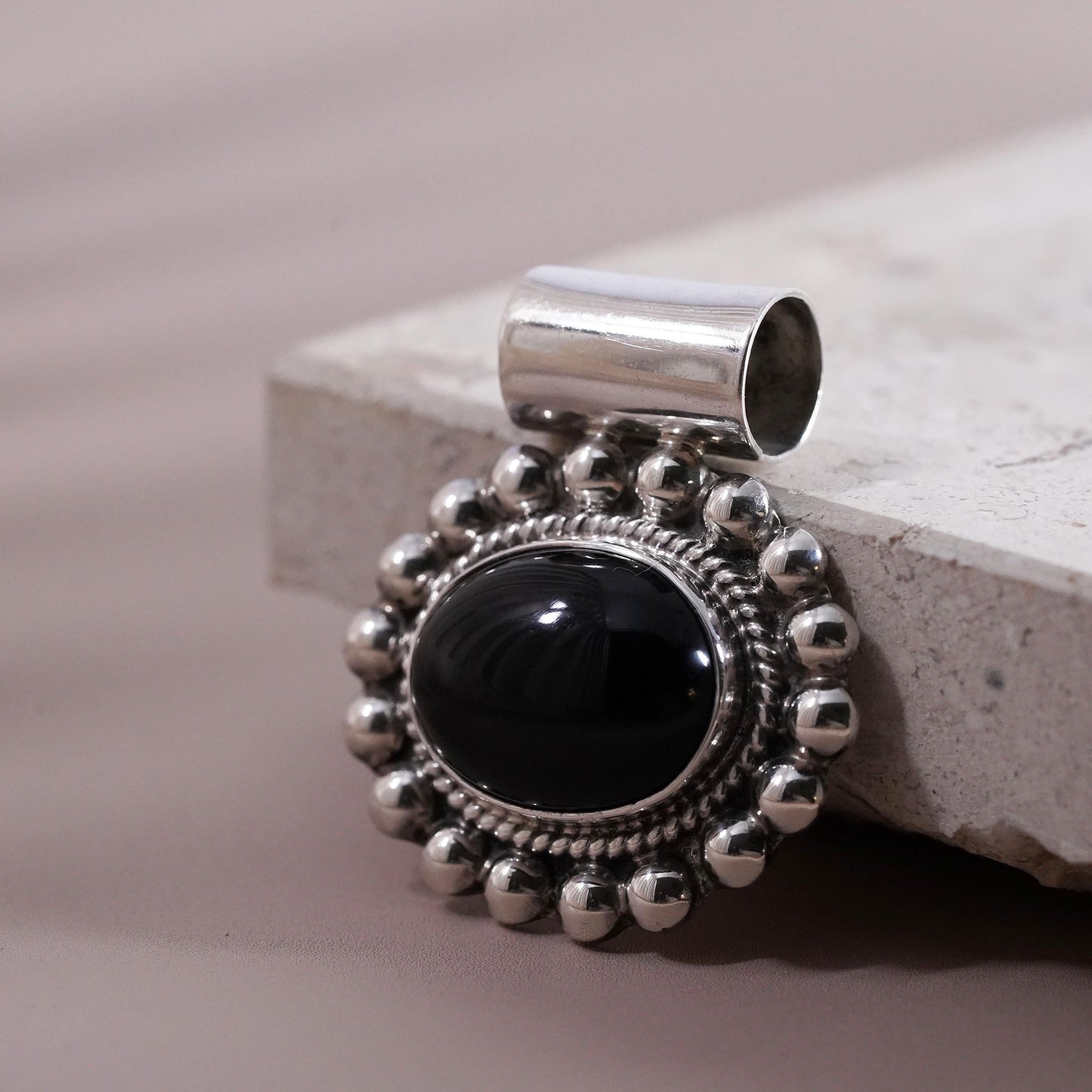Vintage Mexican Sterling 925 silver oval pendant with black onyx beads around