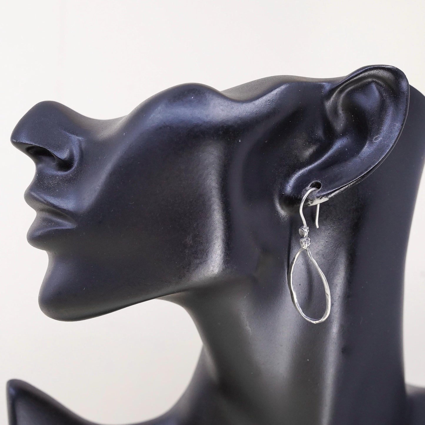Vintage Silpada Israeli Lasso 925 Sterling Silver teardrop loop Earrings W1551