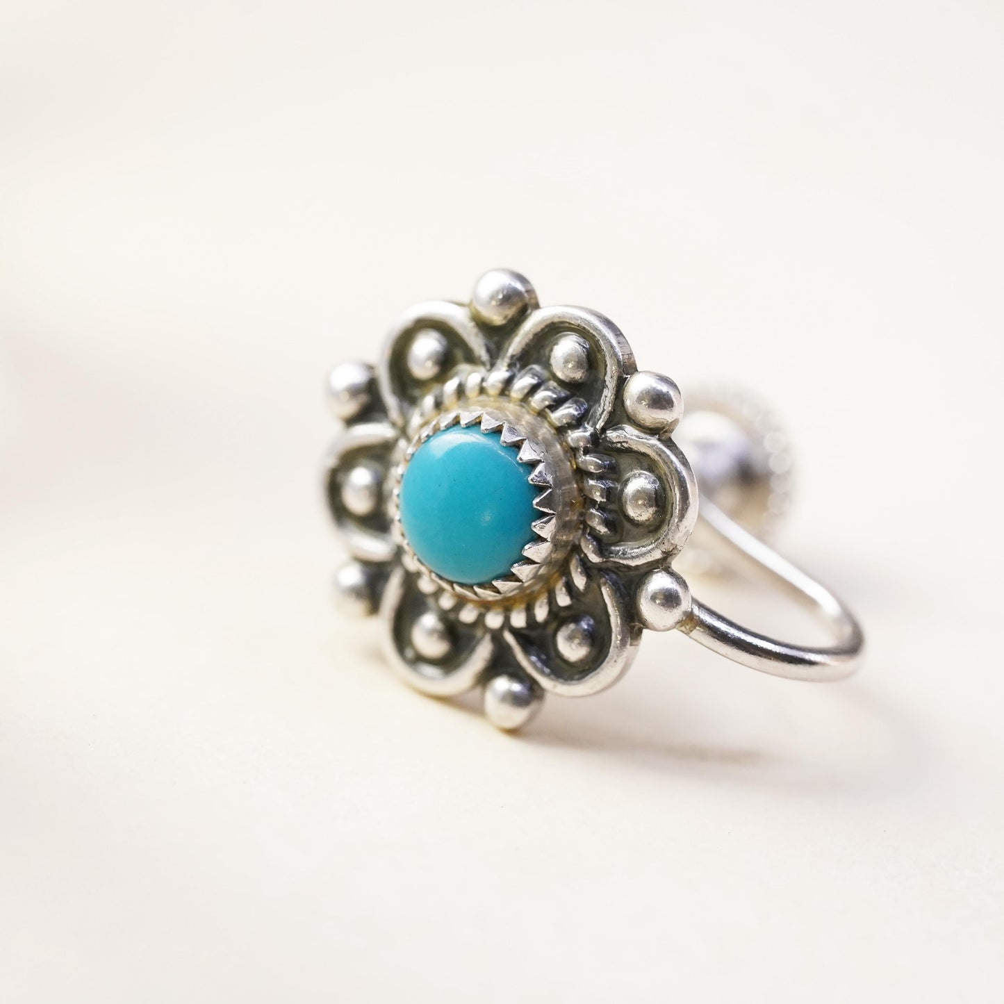 Vintage sterling silver single earring, 925 screw back flower with turquoise