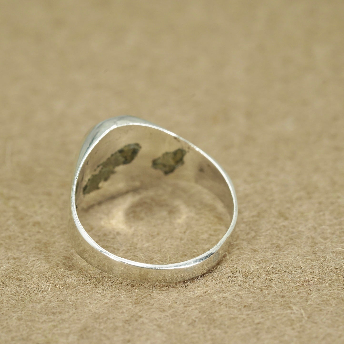 Size 12.5, vintage Mexican Sterling 925 silver handmade ring with onyx inlay