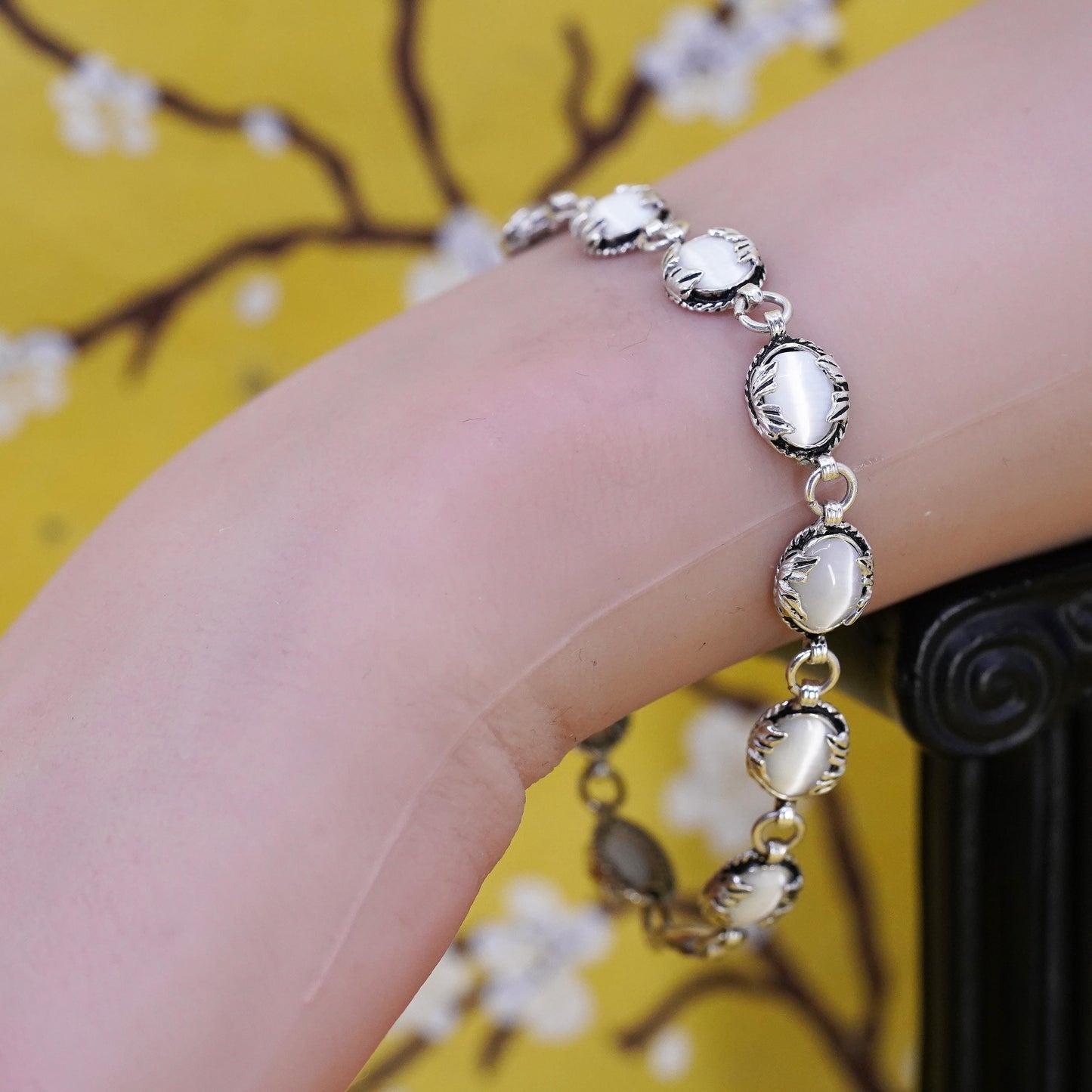 7.25”, vintage Sterling 925 silver beads bracelet with white cat eye beads