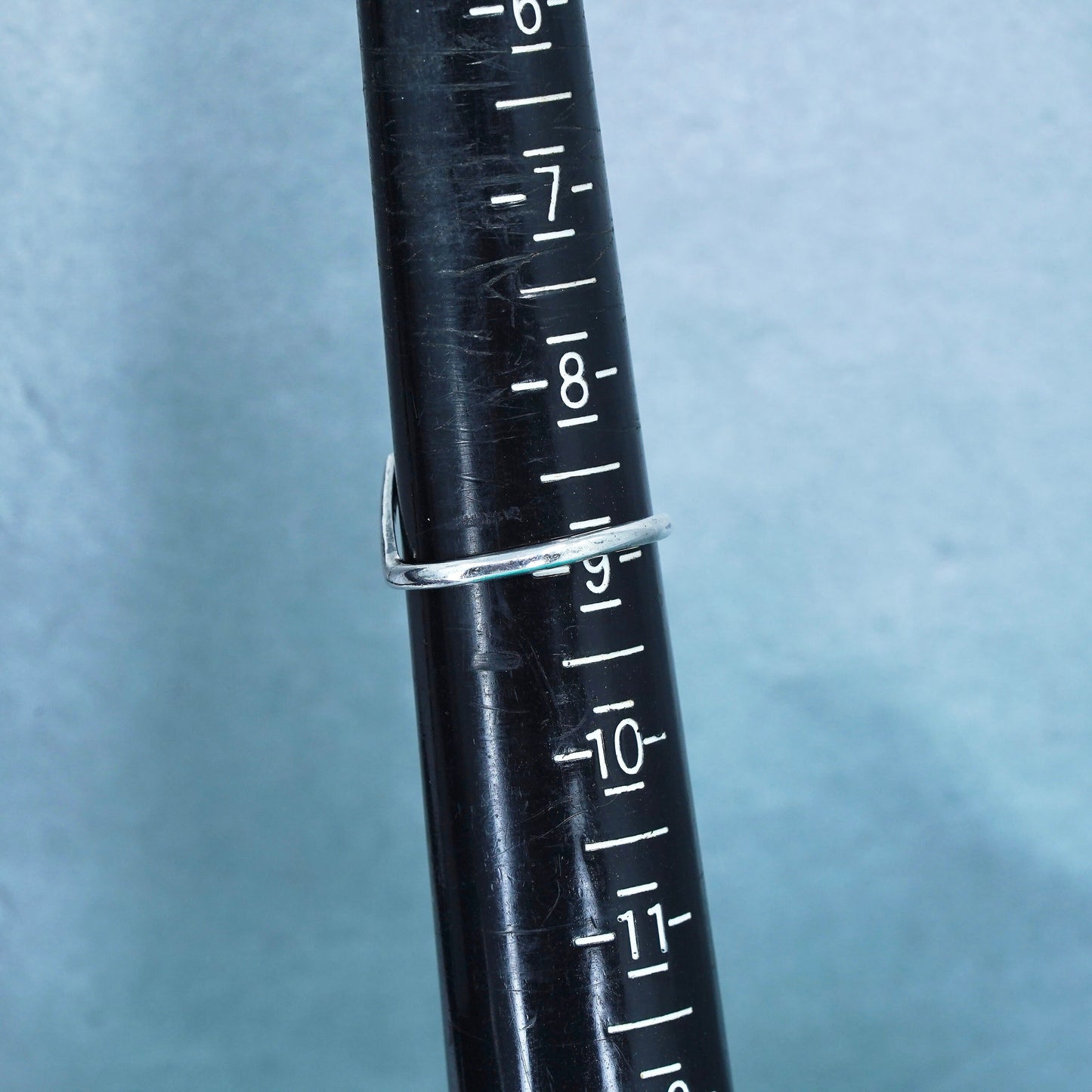 Size 9, vintage Sterling 925 silver handmade ring, modern triangular band