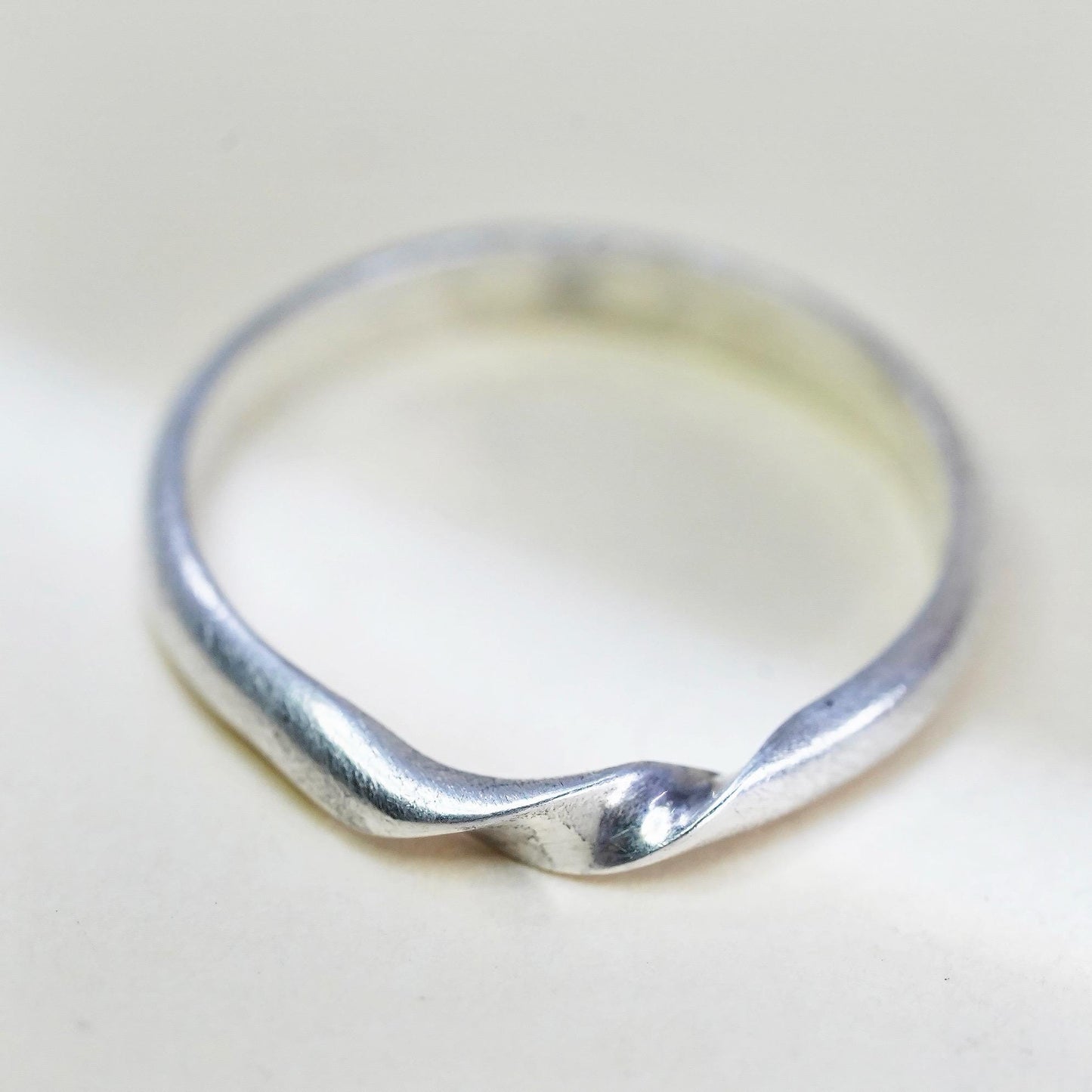 Size 6, vintage sterling silver handmade twisted ring, 925 thin stackable band