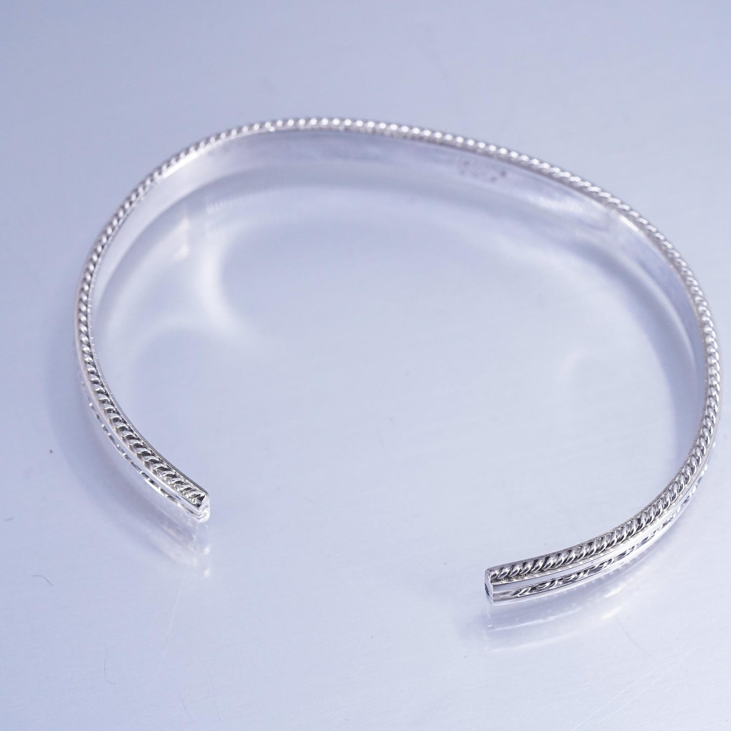 6.5”, Native American Tahe Navajo Sterling 925 silver bracelet, braided cuff