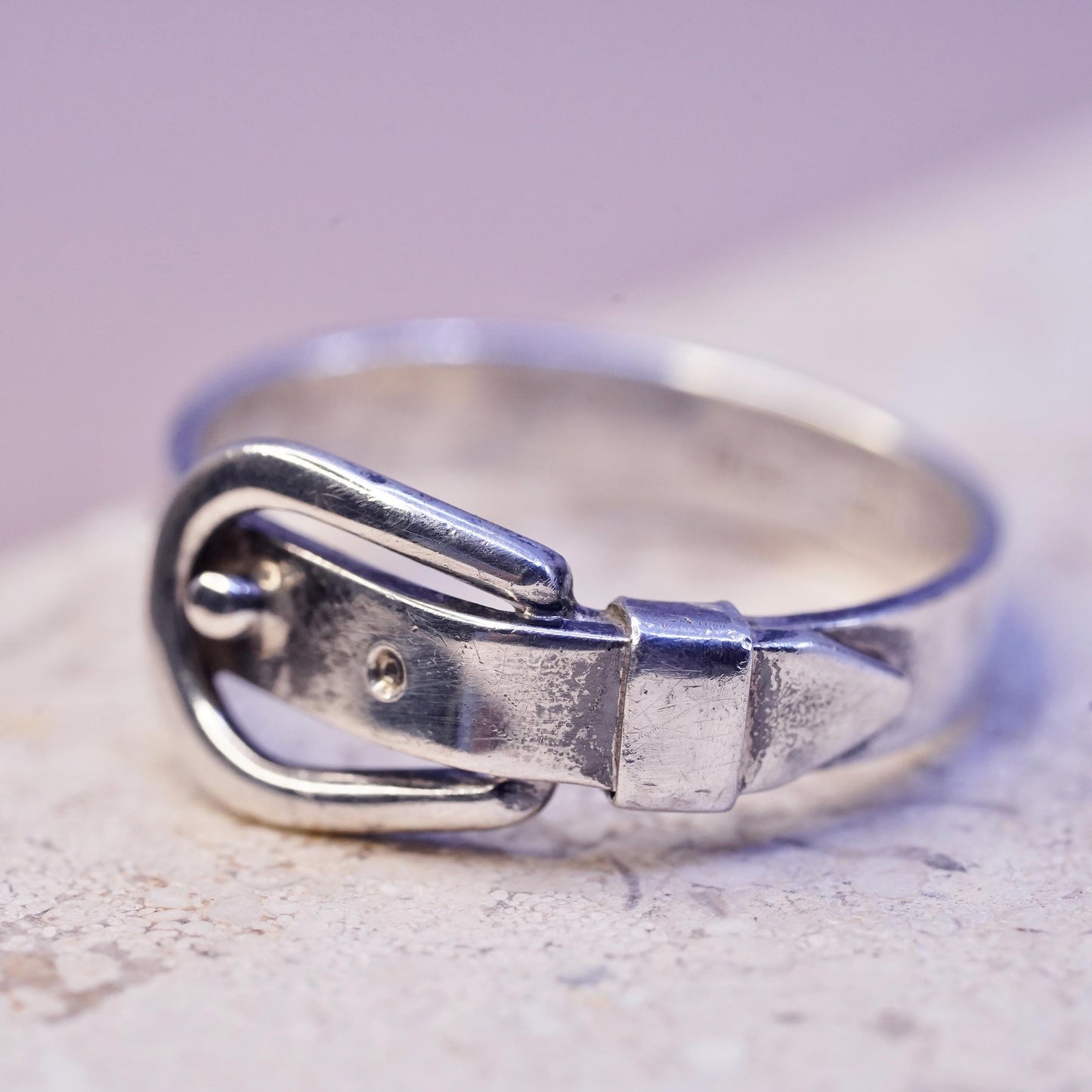 Size 9.5, vintage southwestern HILE sterling silver buckle ring, 925 belt band