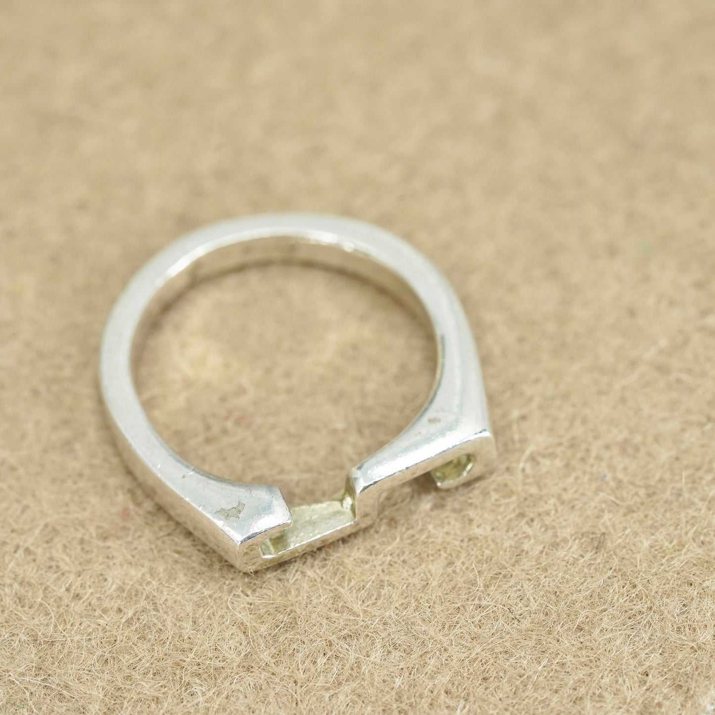 Size 6.25, vintage Sterling 925 silver stackable ring, initial letter S band