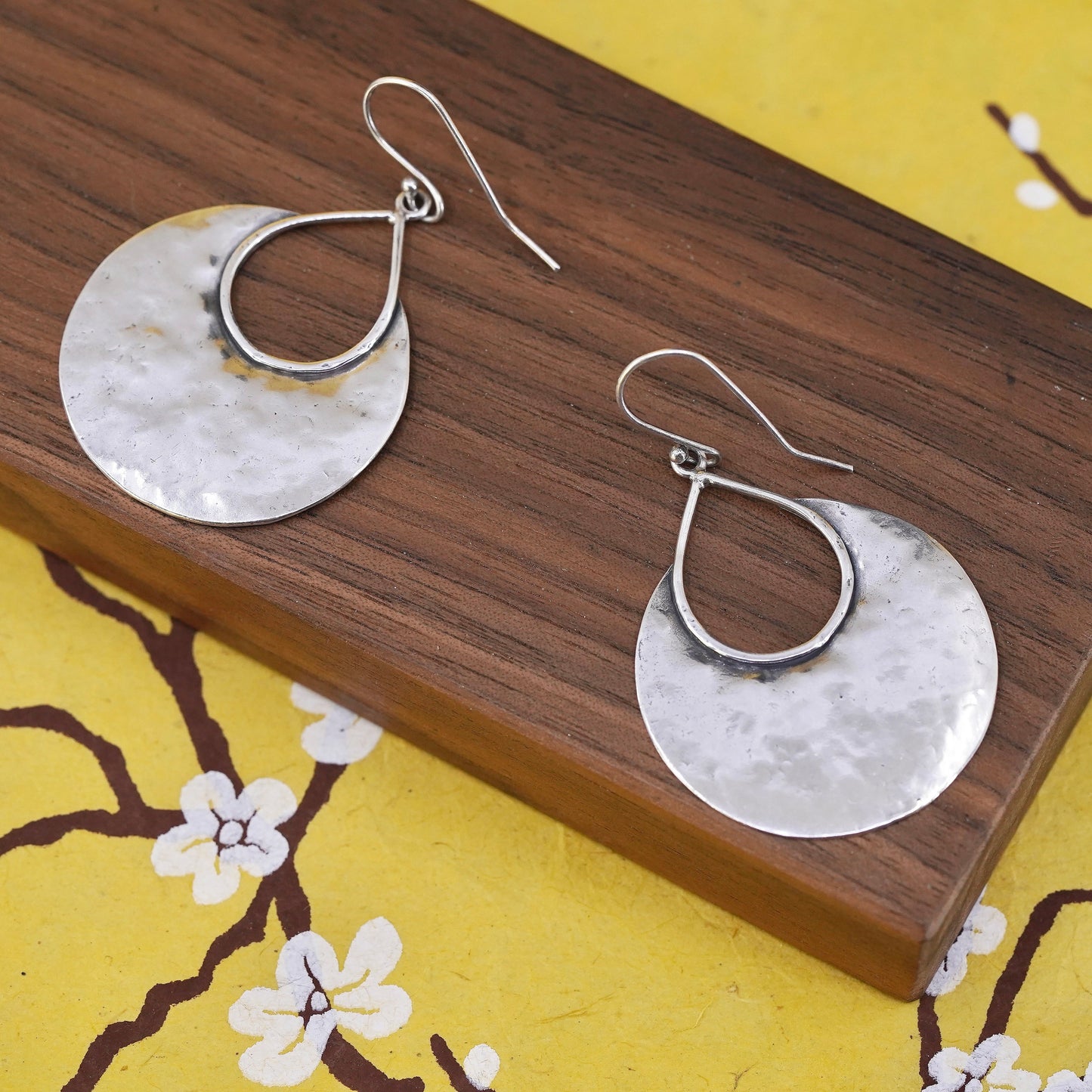 Silpada W1539. Half Moon Bay Sterling Silver hammered disc Earrings. Vintage.