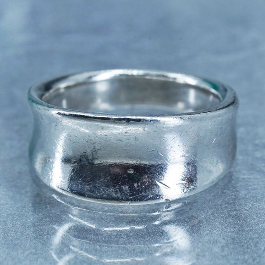 Size 8.5, vintage Sterling 925 silver handmade ring, modern ribbed band