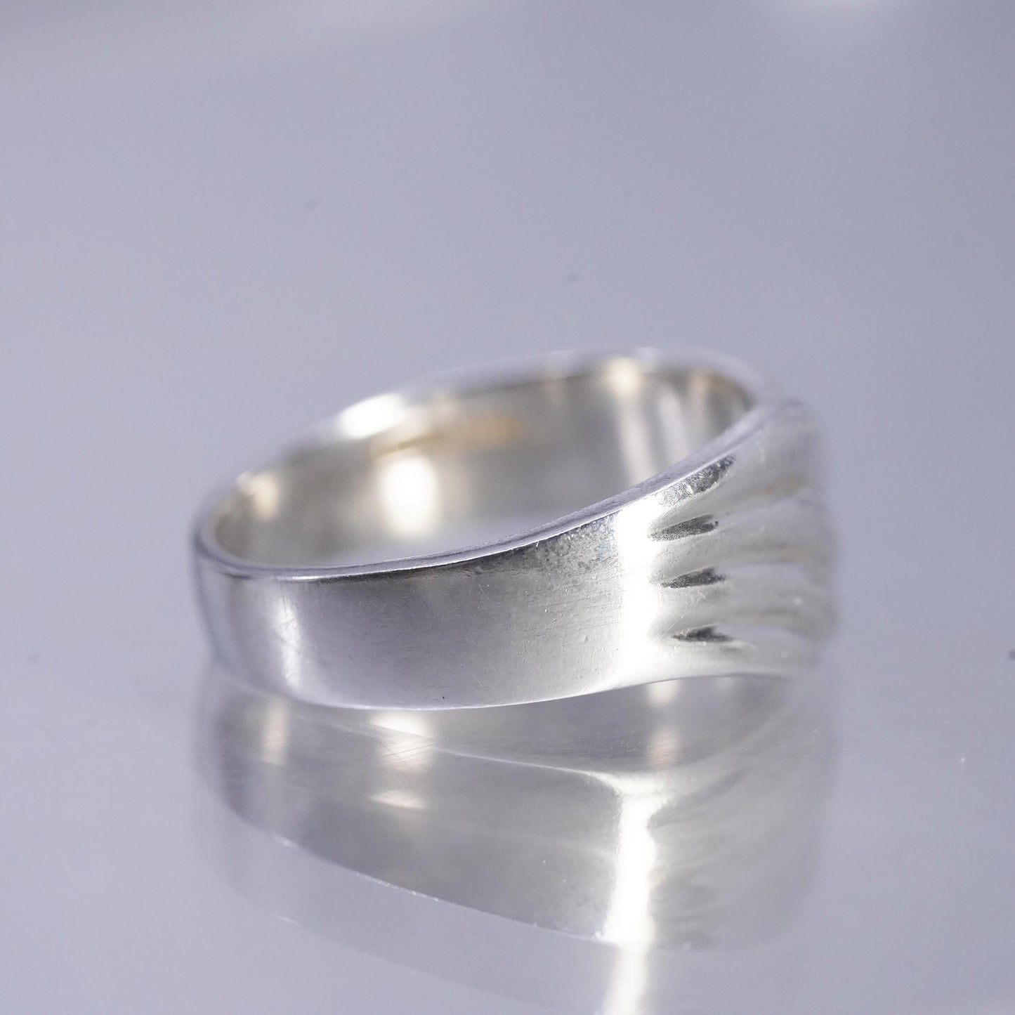Size 7.25, vintage Sterling 925 silver handmade ring, modern ribbed band