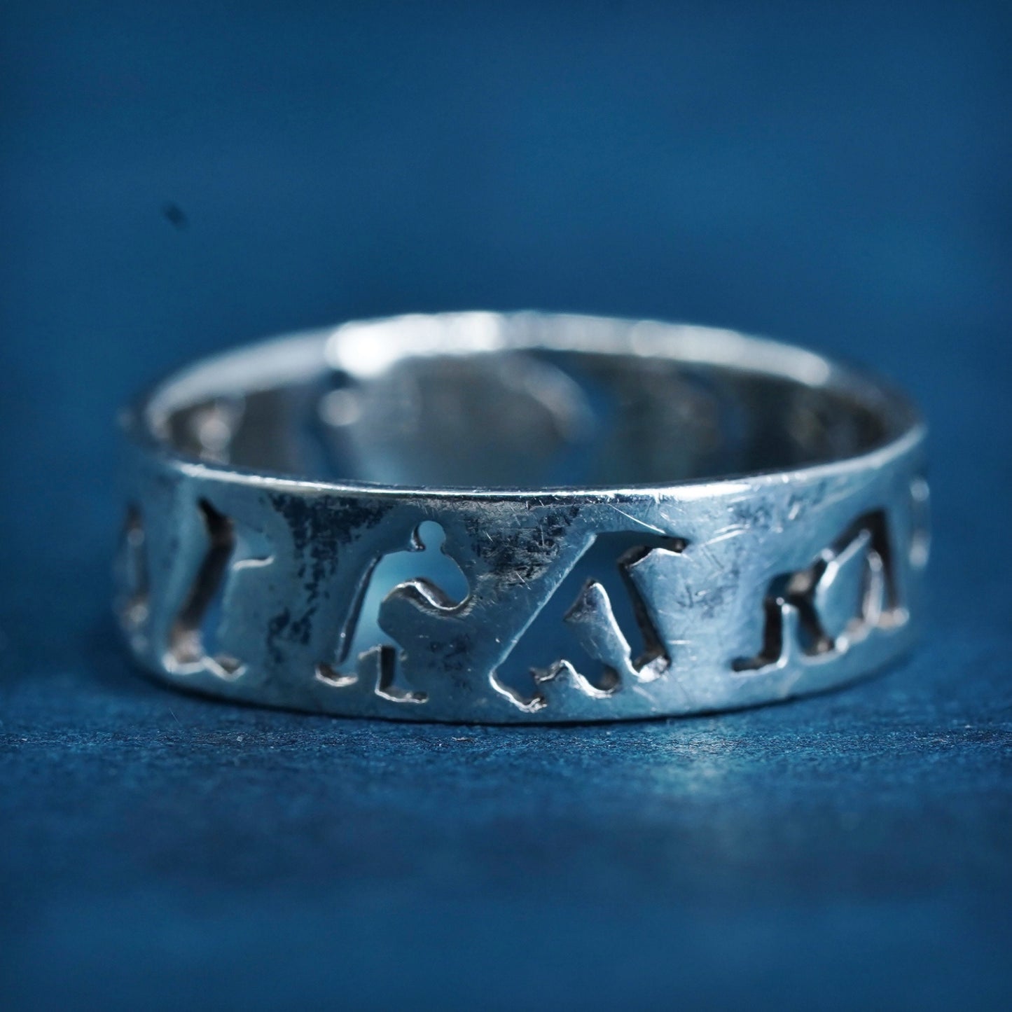 Size 7.75, Sterling silver handmade ring, 925 prayer band with figure cut out