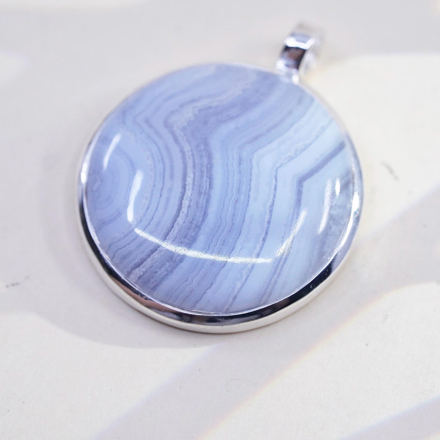 Vintage sterling silver handmade pendant, 925 silver circle with lace agate