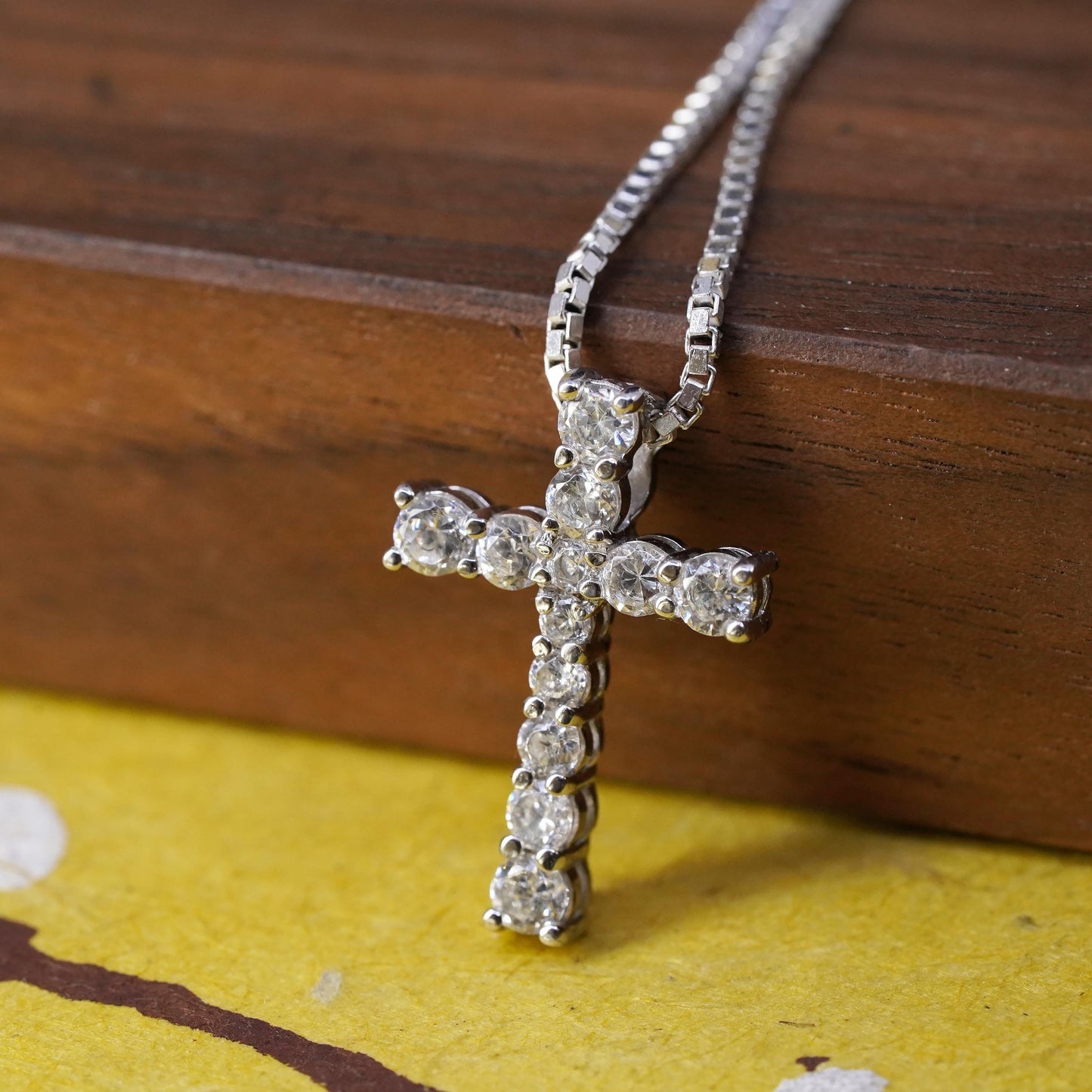 18", 1mm, vintage Sterling 925 Silver box chain necklace with cross pendant
