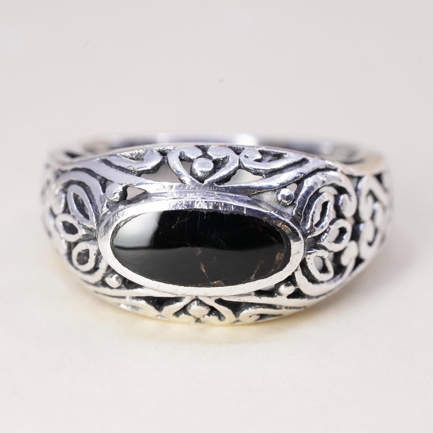 Size 8.25, Vintage sterling silver handmade ring, 925 band with onyx and filigree