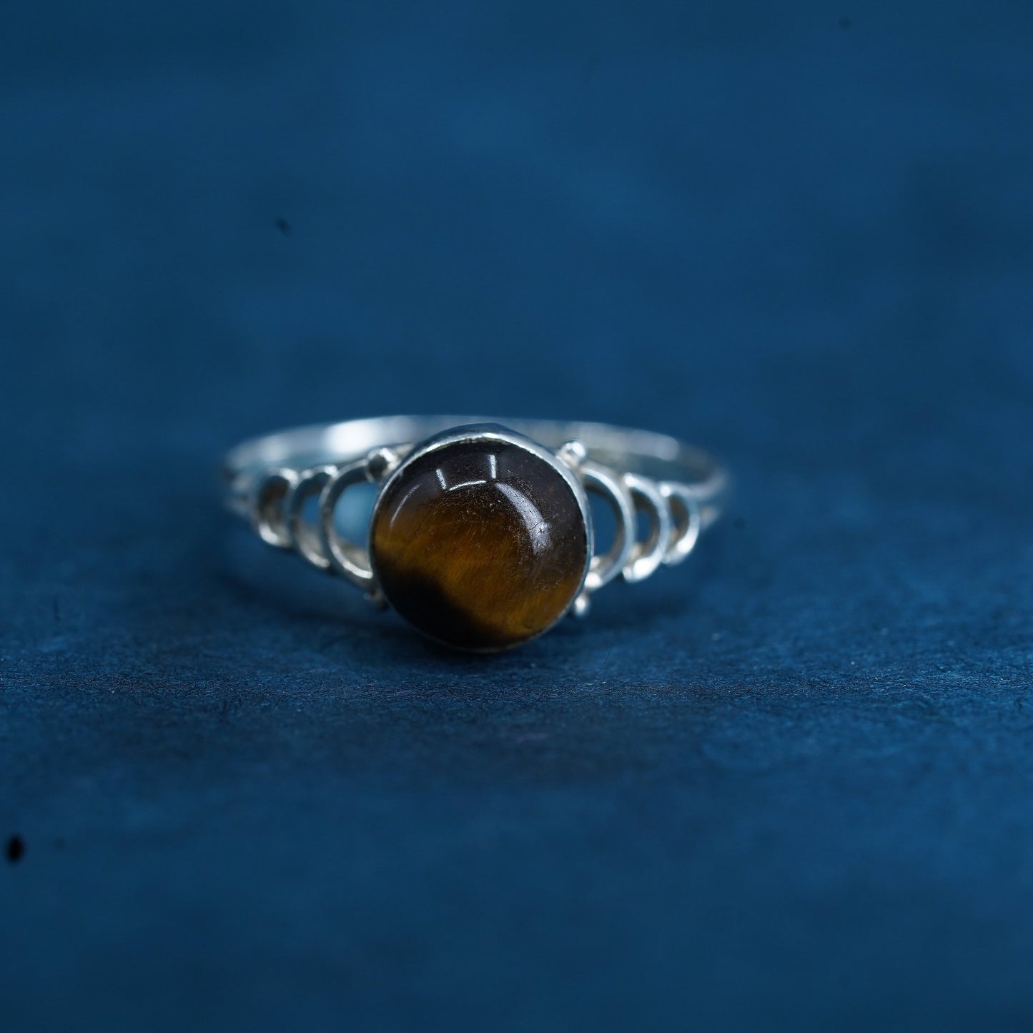 Size 7, vintage Sterling 925 silver handmade ring with golden tiger eye