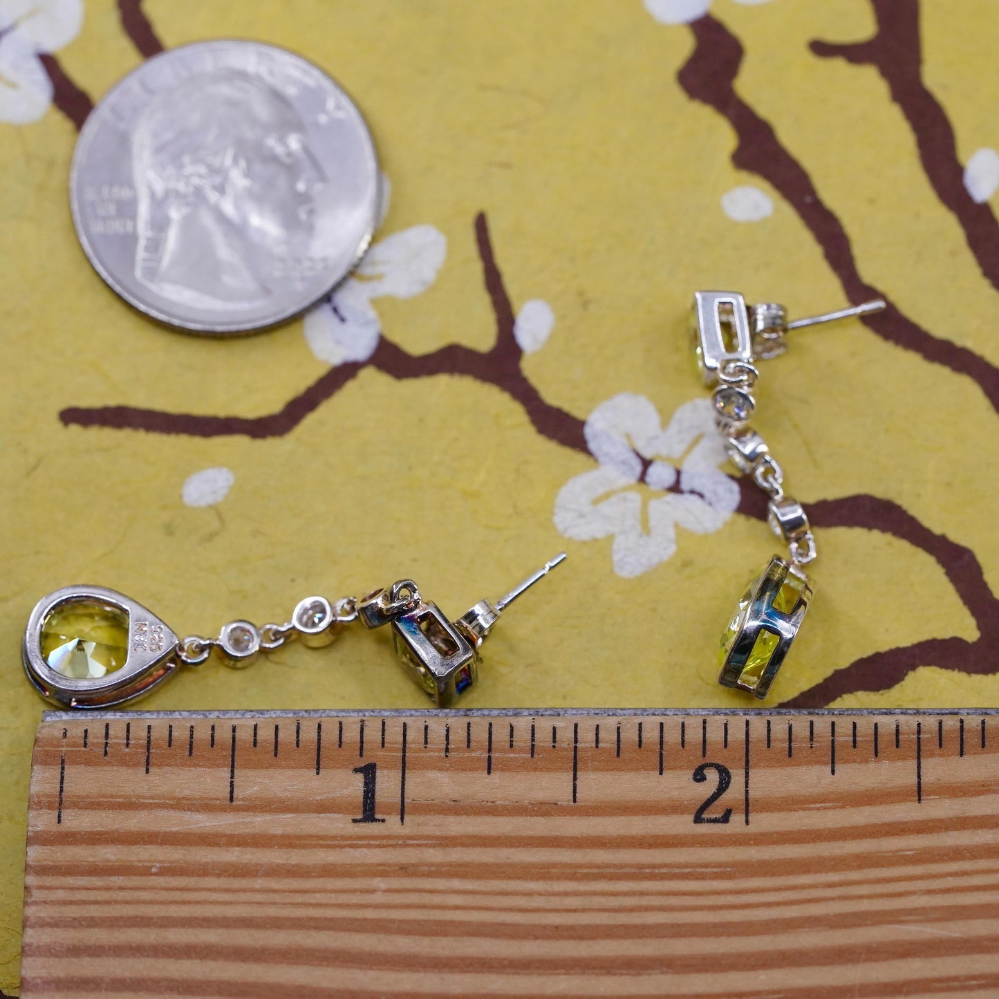 Vintage Sterling 925 silver handmade teardrop earrings with peridot